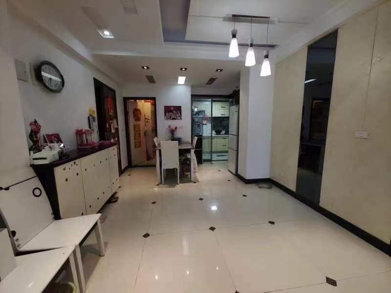 鸣宇尚城精装大两房证满二地段好电梯中间楼层