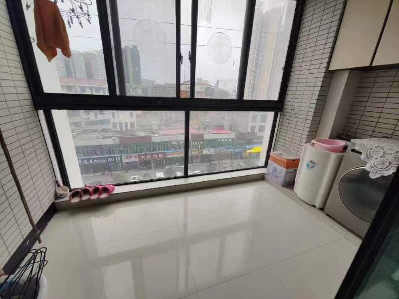 鸣宇尚城精装大两房证满二地段好电梯中间楼层