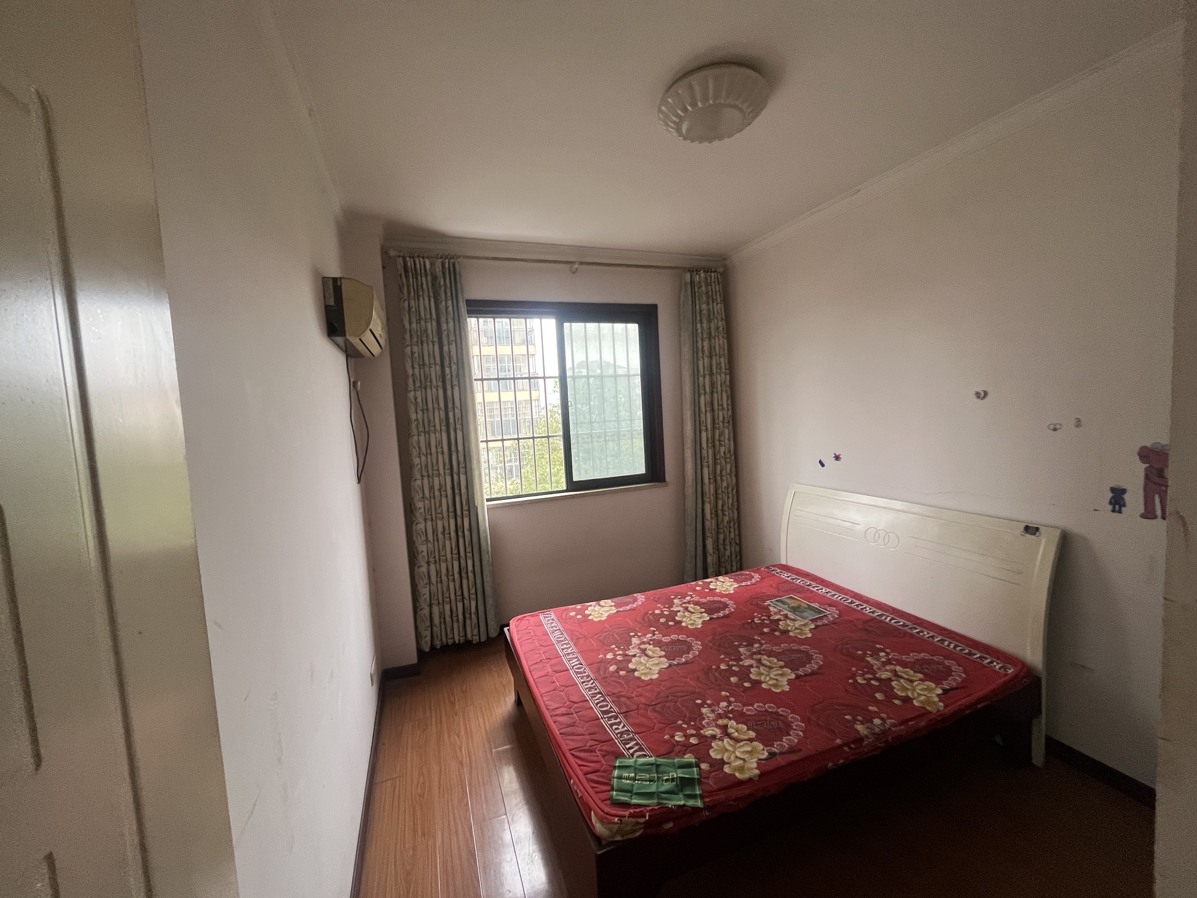 城南一品苑精装三房南北通透电梯好楼层拎包入住