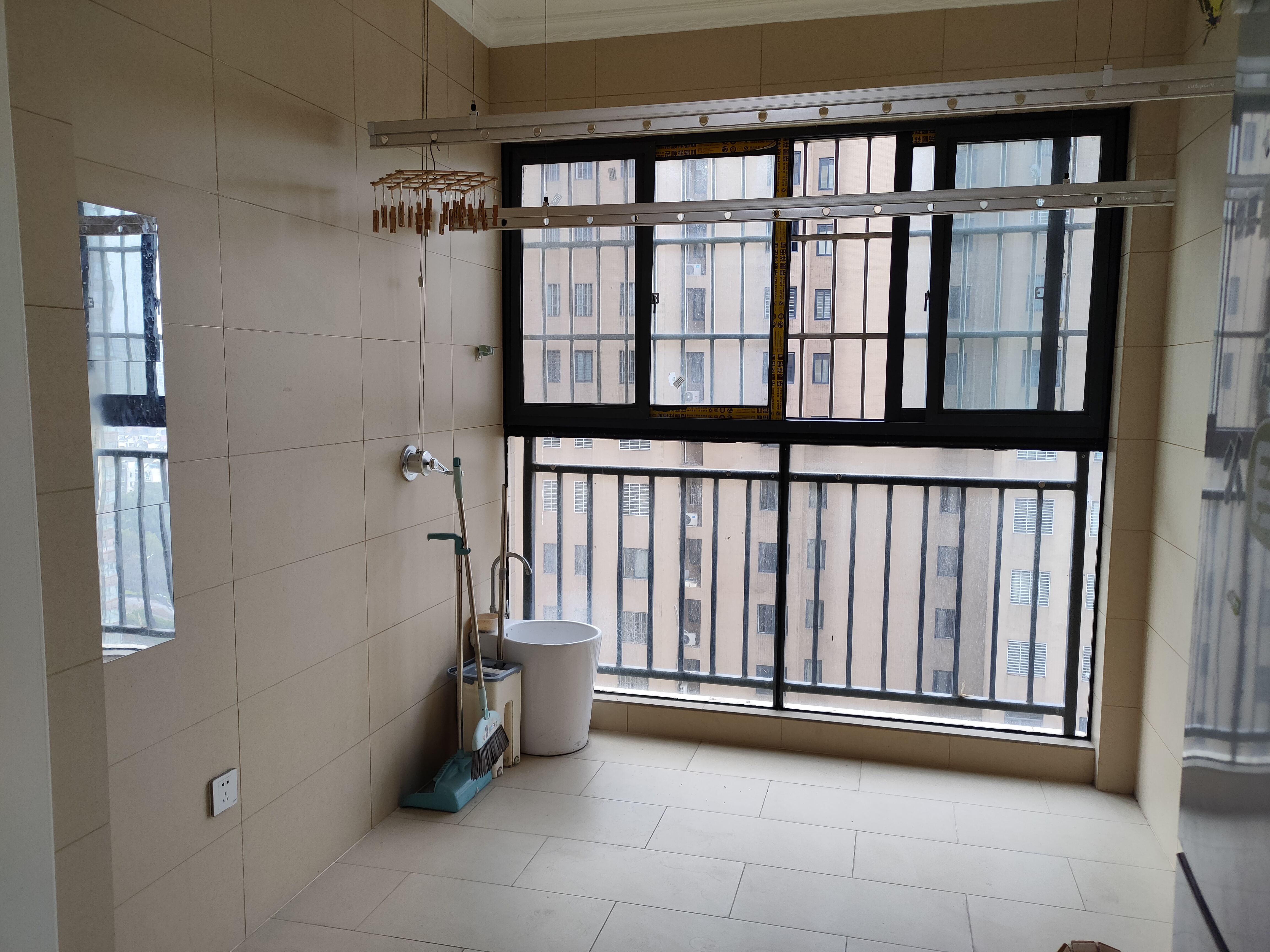 翰林公馆精装小三房证满二看房方便拎包即住