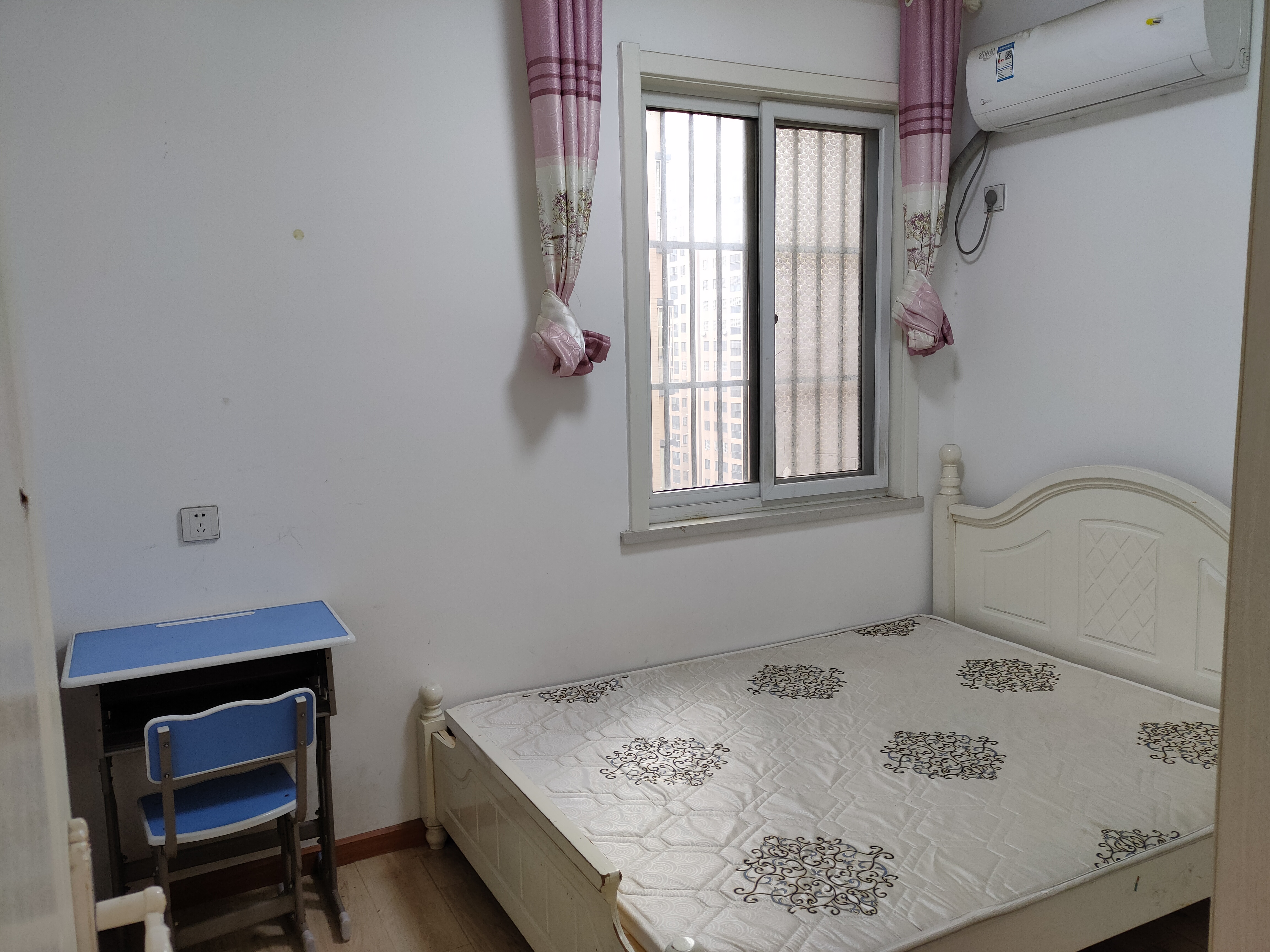 翰林公馆精装小三房证满二看房方便拎包即住