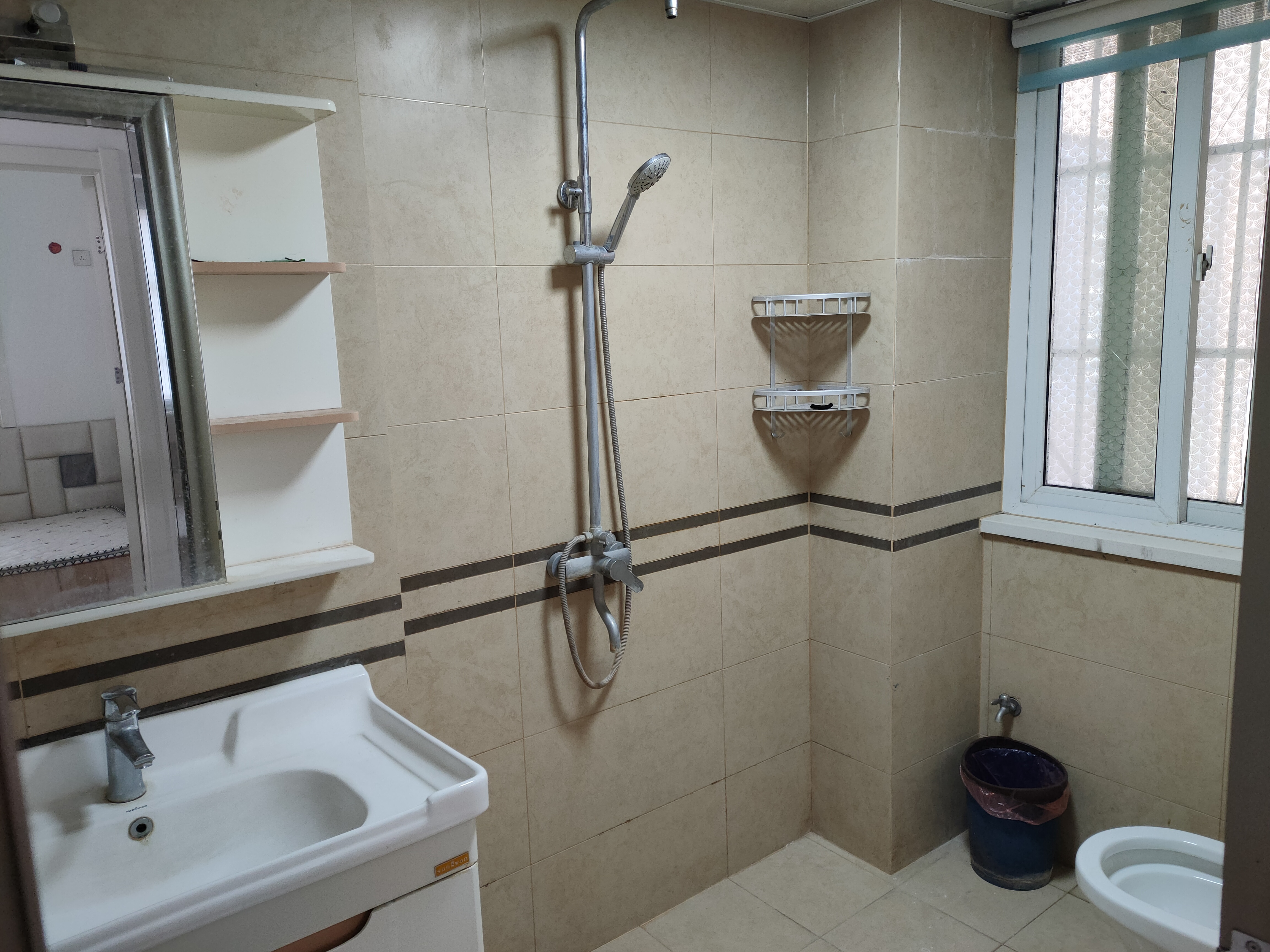 翰林公馆精装小三房证满二看房方便拎包即住