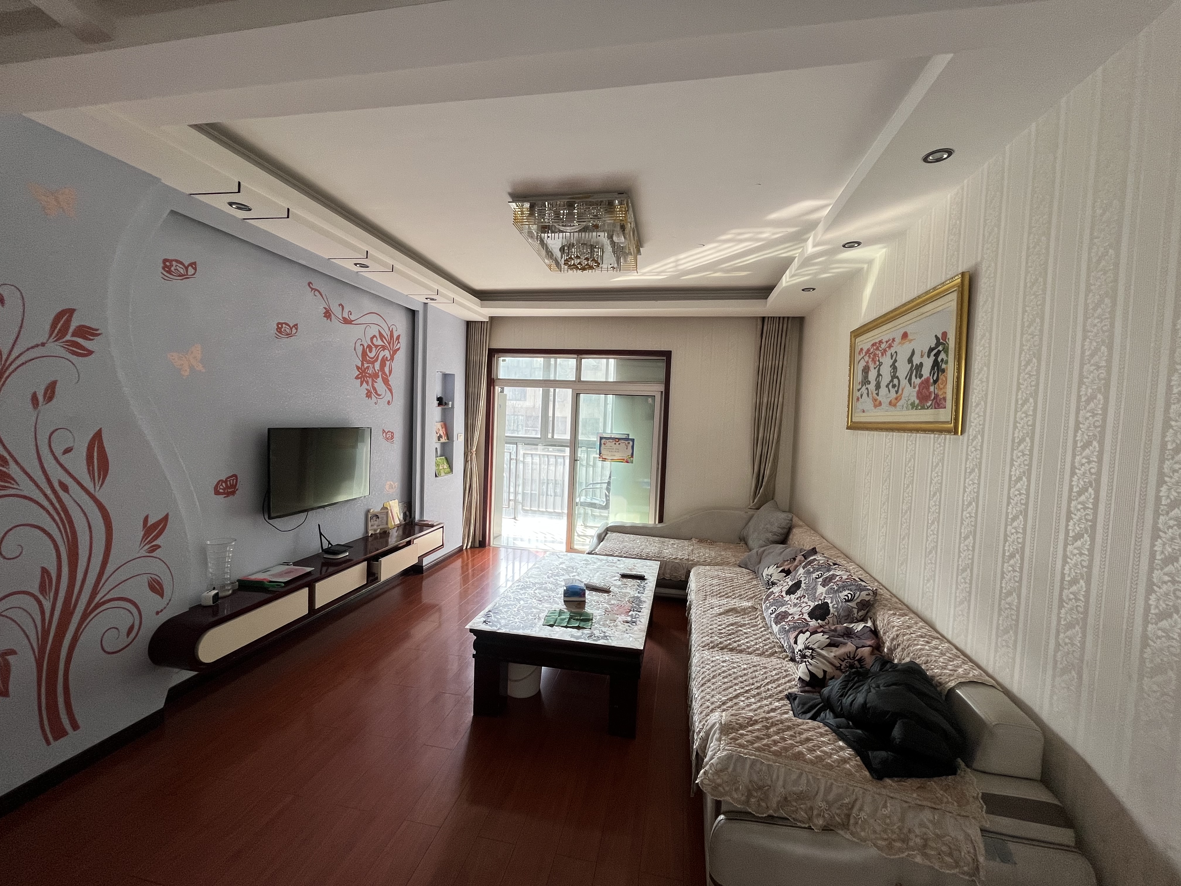 世纪雅园 城西新妇幼旁 中间楼层 精装四房