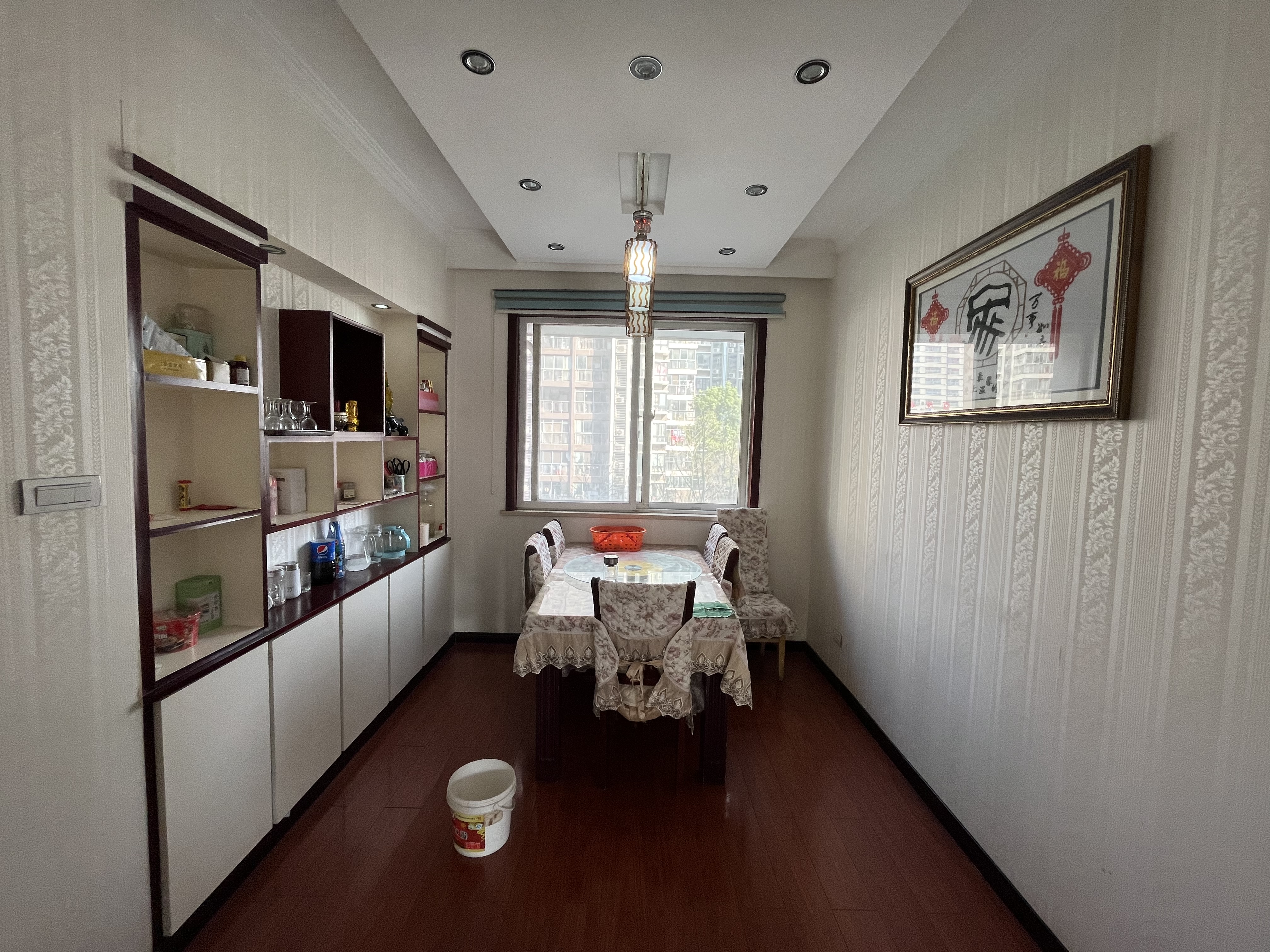 世纪雅园城西新妇幼旁中间楼层精装四房