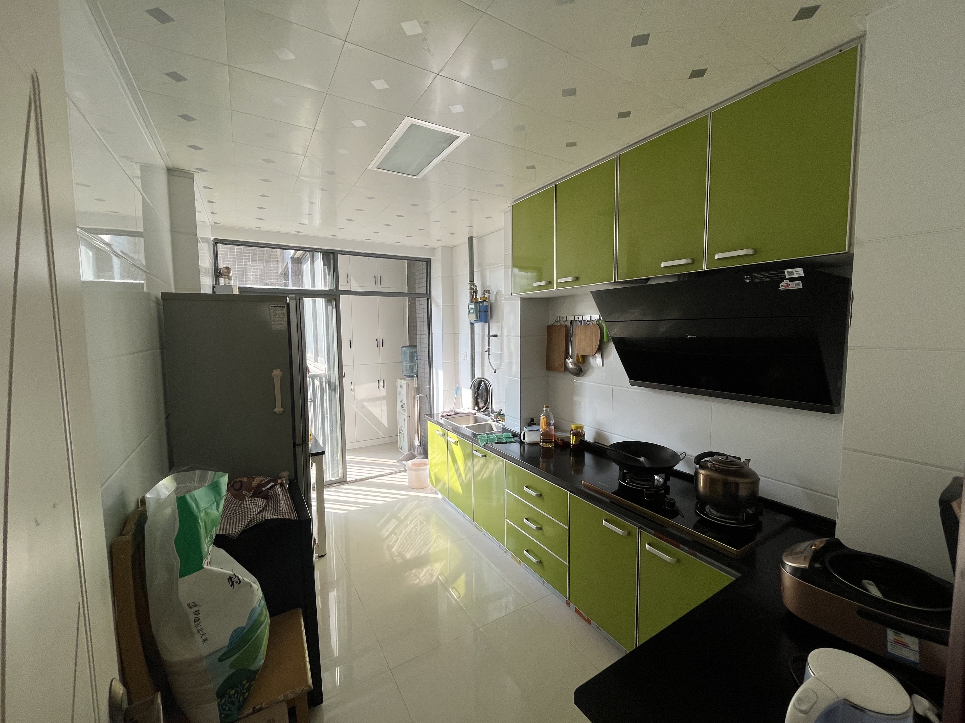 世纪雅园城西新妇幼旁中间楼层精装四房