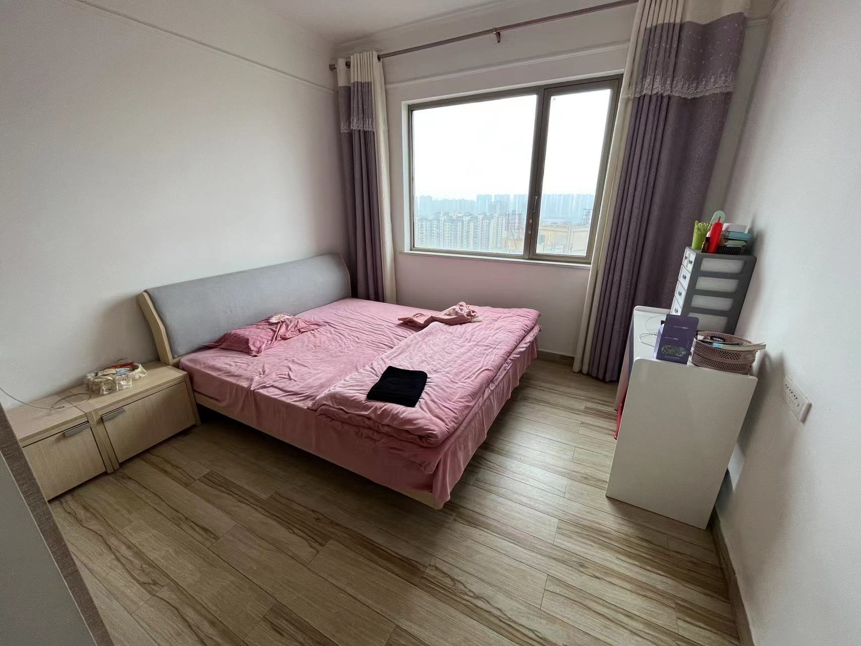 锦绣江山九十九平精装小三房中高层拎包住满二