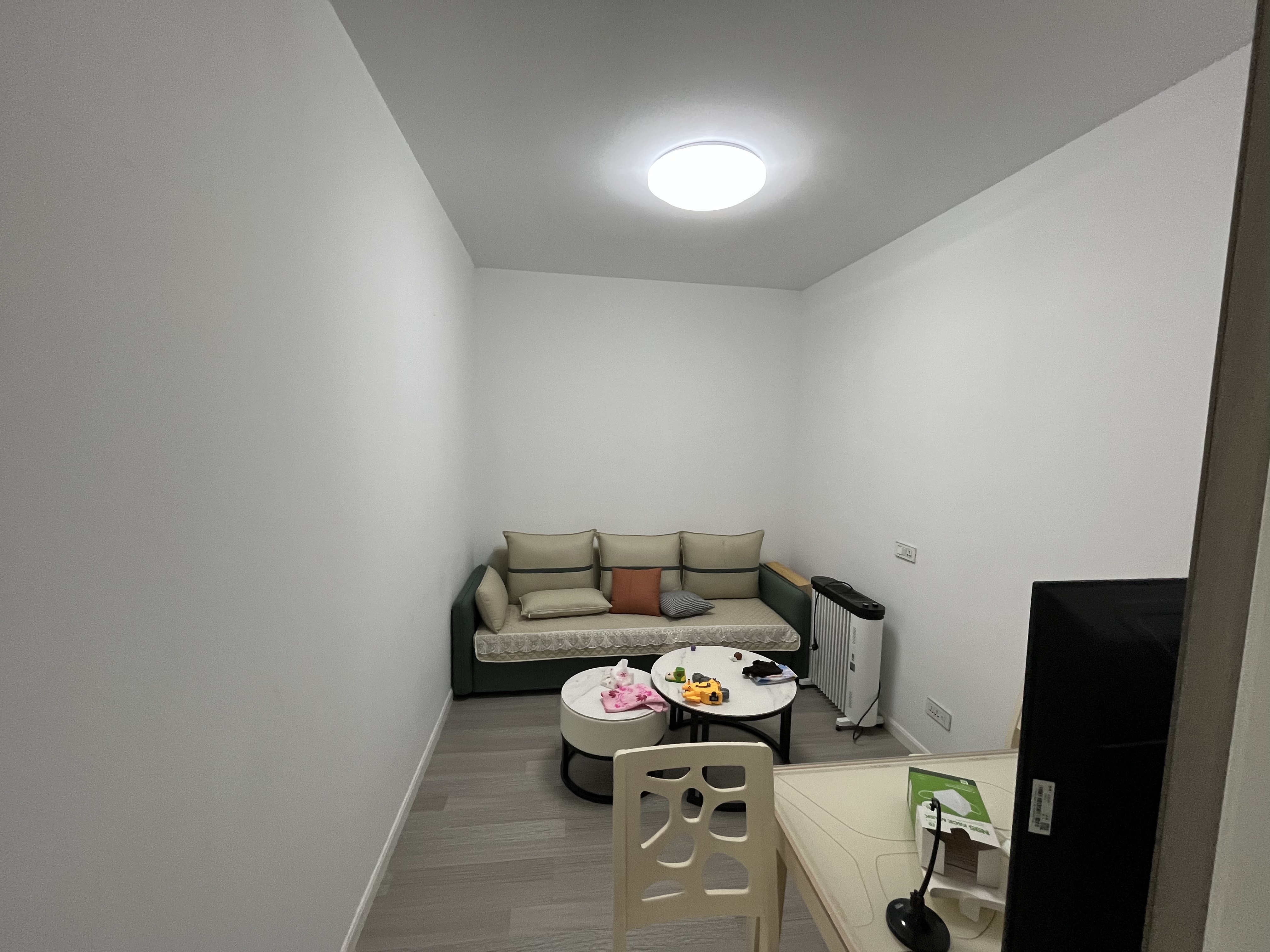 丽水名城电梯小户型东区车站旁边新装修家具家电齐全直接领包入住