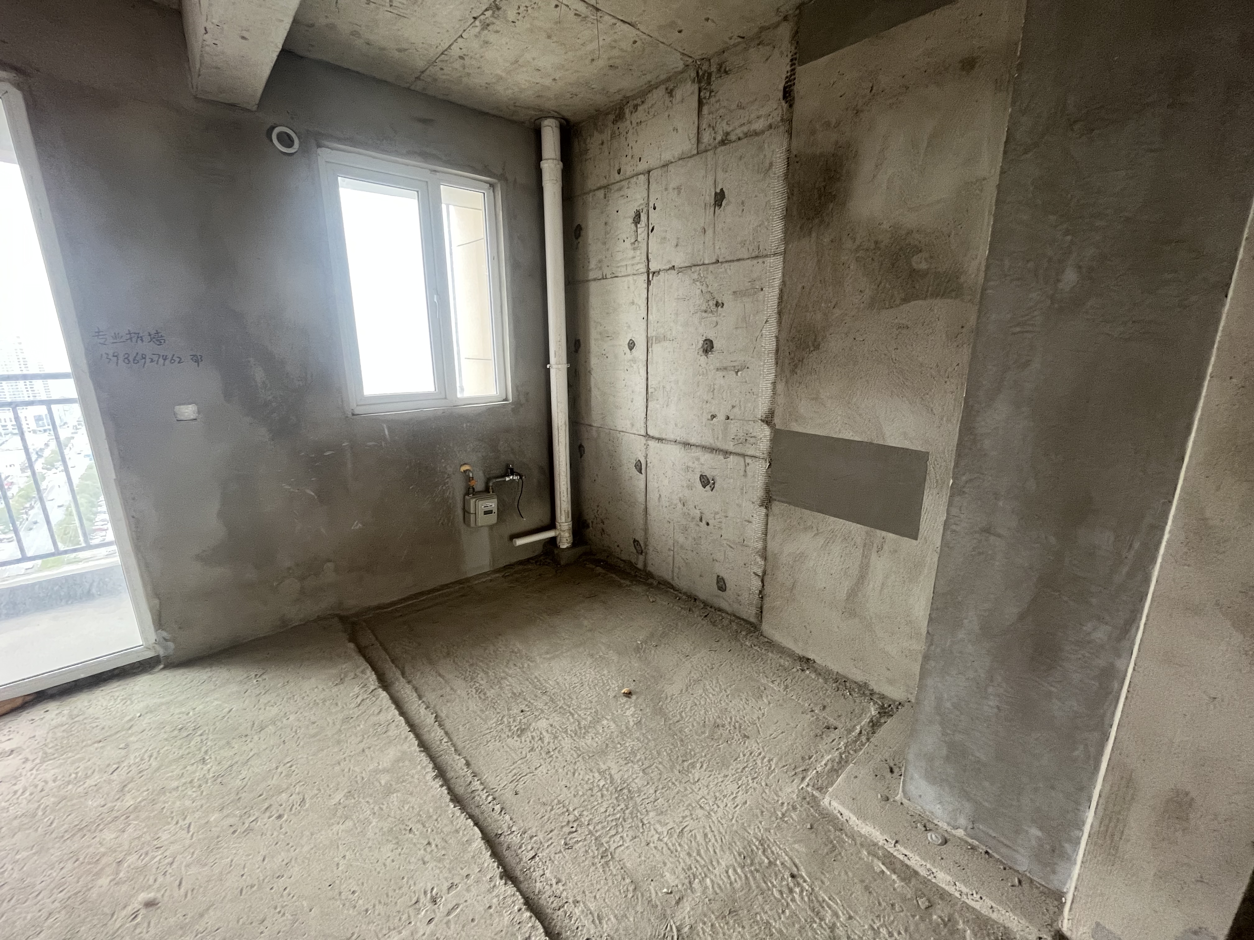 满庭春毛坯大三房看房方便真是舍滴不小卖滴中高楼层