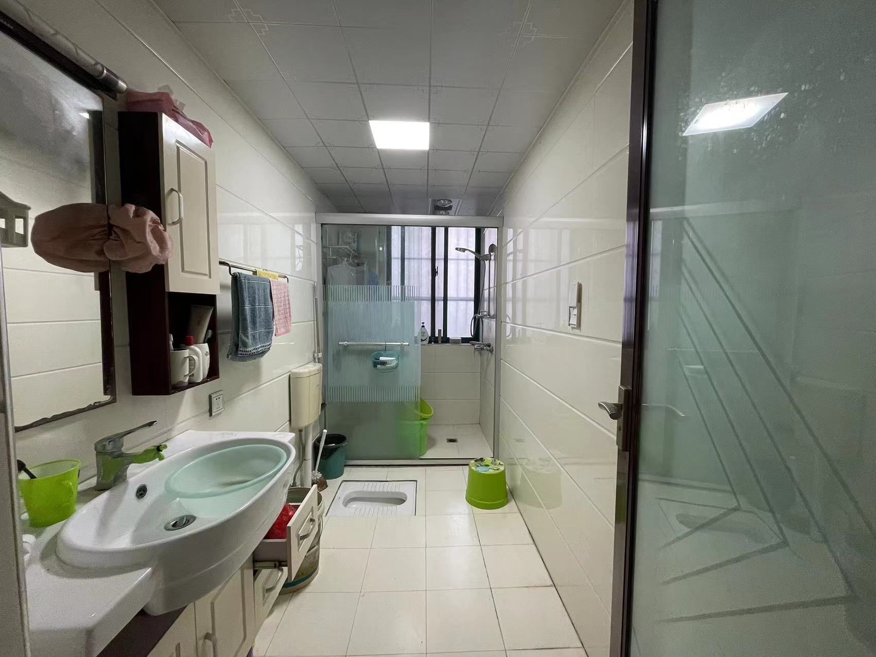 纽芬兰天下城市星座精装修大三房看房方便中间楼层满二