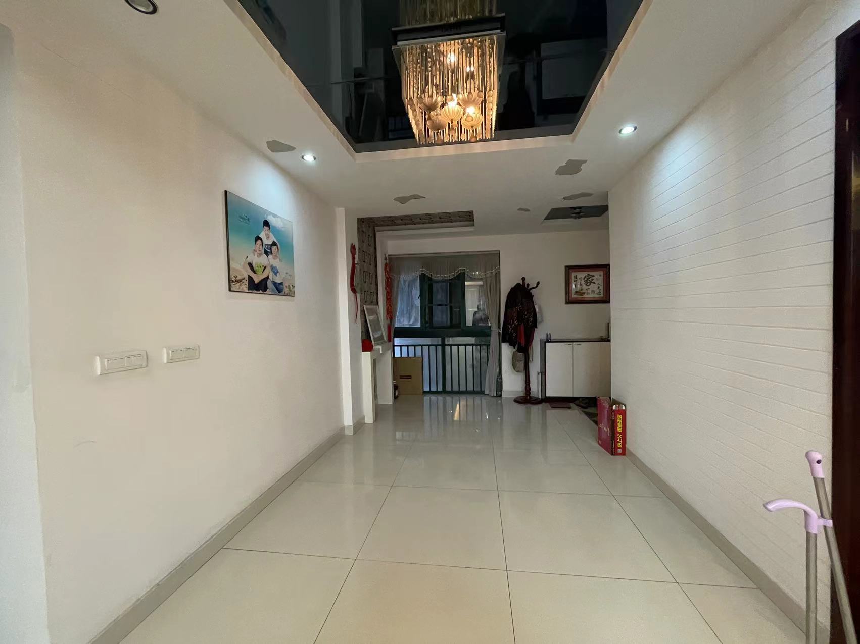 纽芬兰天下城市星座精装修大三房看房方便中间楼层满二