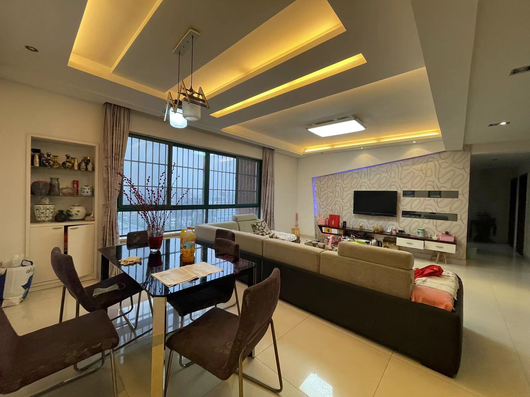 纽芬兰天下城市星座精装修大三房看房方便中间楼层满二