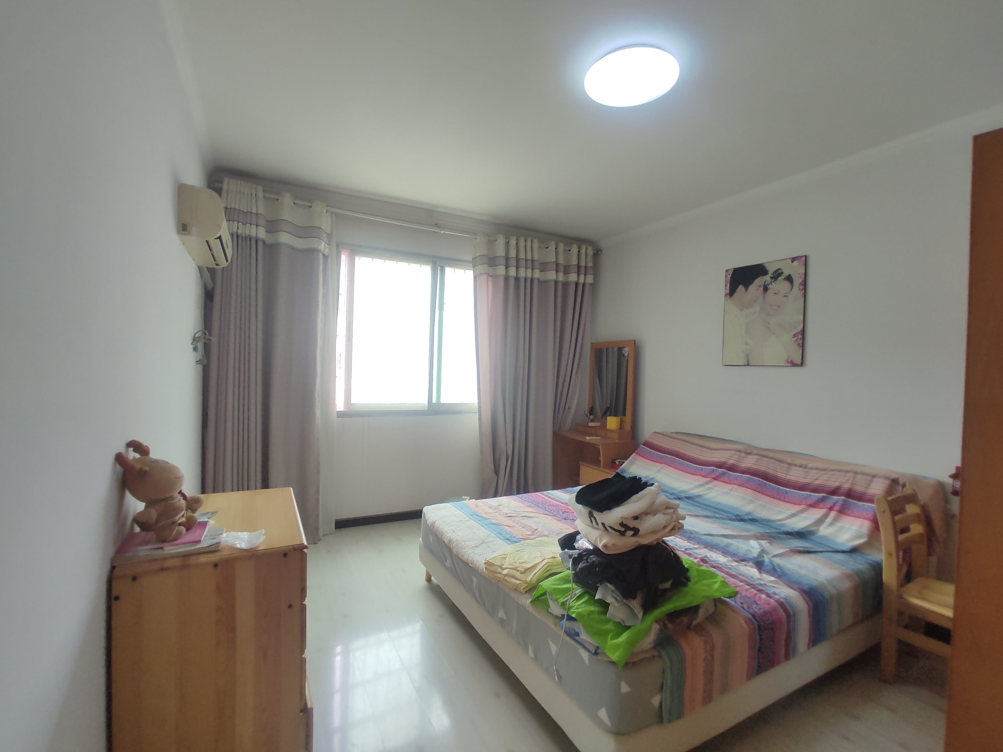 德政园布洛尼.精装大三房.房子保养蛮好成色新.证件满二.看房方便