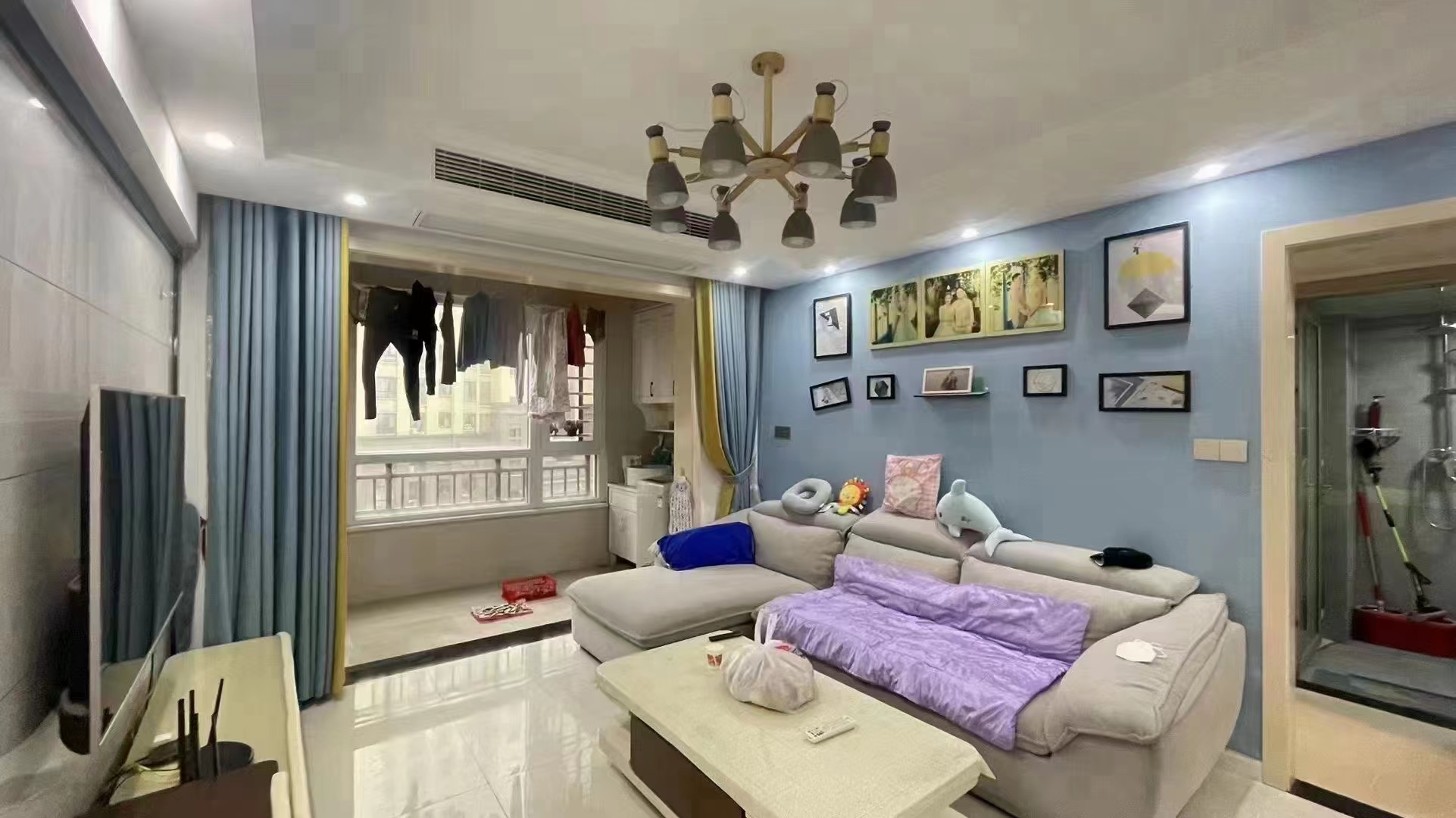 森林国际.精装大两房.房子成色新.看房方便