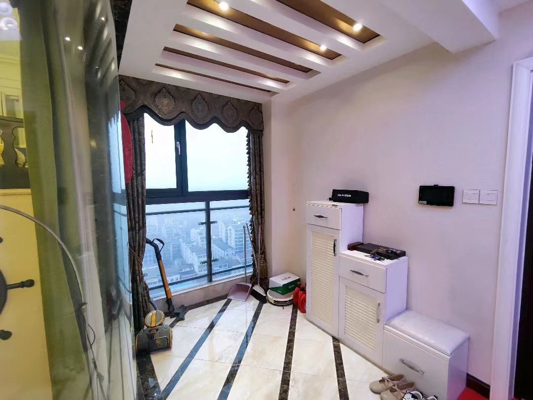 福星城精装三房.中间楼层.业主诚心卖