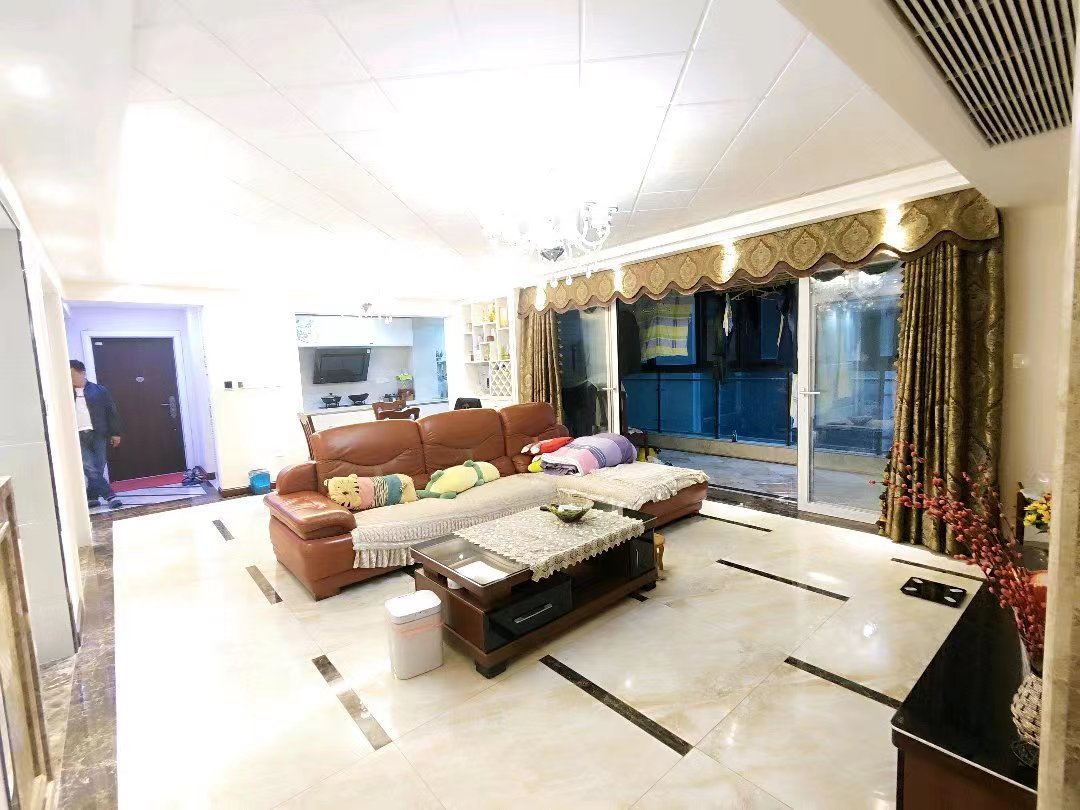 福星城精装三房.中间楼层.业主诚心卖