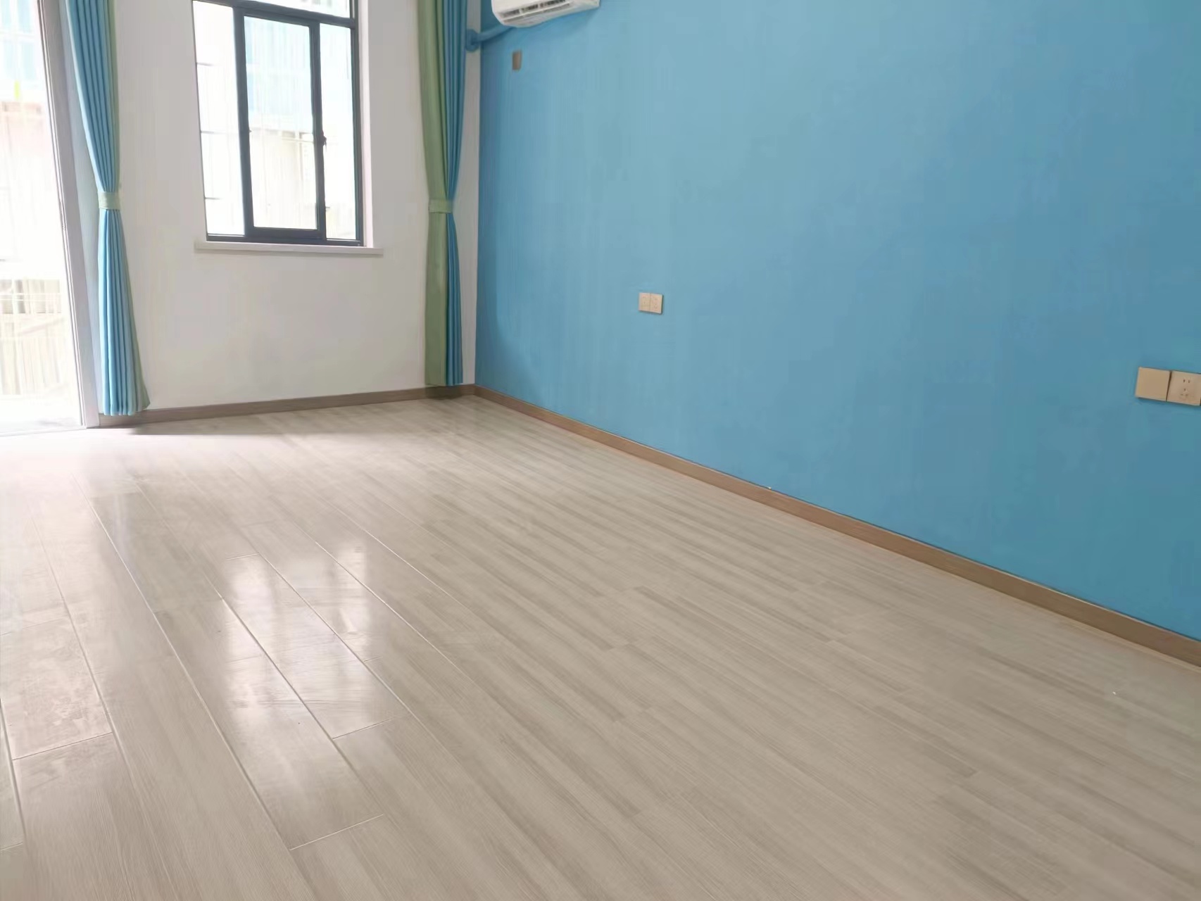 公安局宿舍商城旁精装三房楼层好看房方便