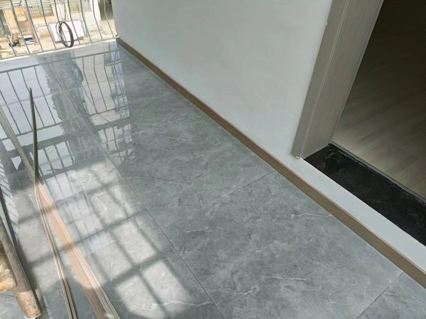 公安局宿舍商城旁精装三房楼层好看房方便