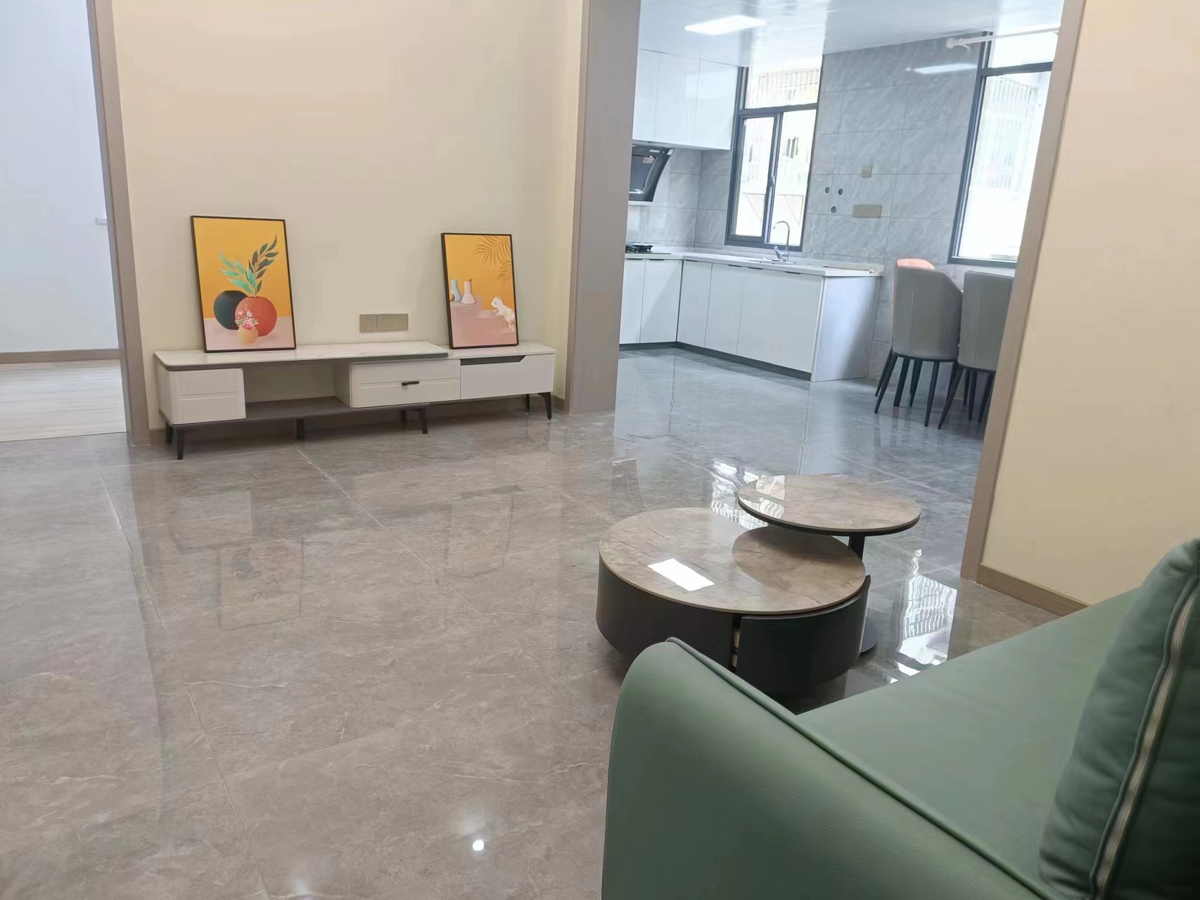 公安局宿舍商城旁精装三房楼层好看房方便