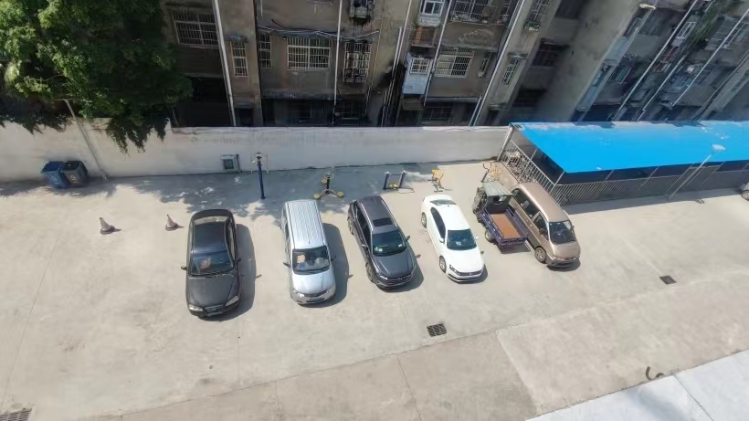 一中南区宿舍四中后面全新装修看房方便