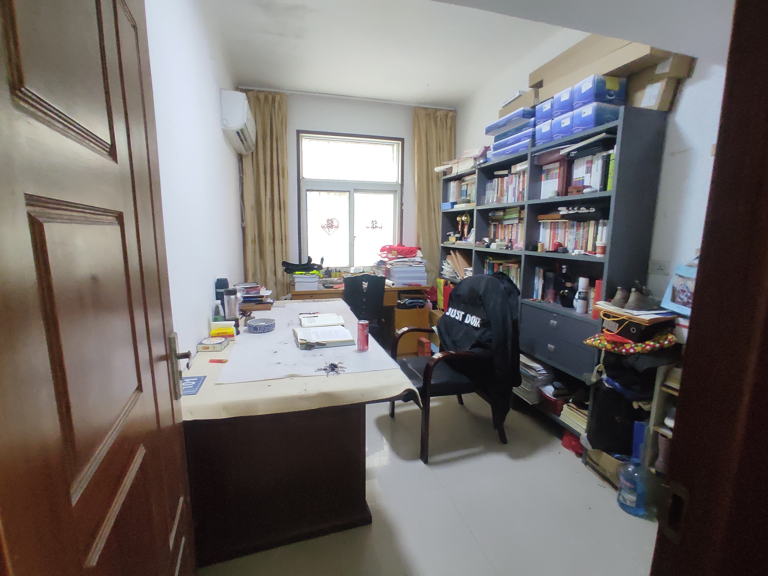 大洪小区精装复式三房.南北通透.小区有出场好停车.房子成色新.证件满二.看房约