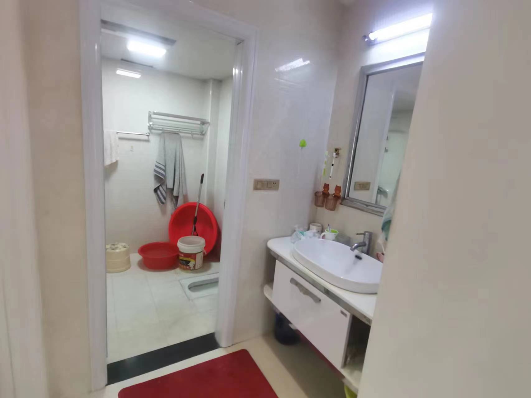 福星城.精装三房.证件满二.看房方便