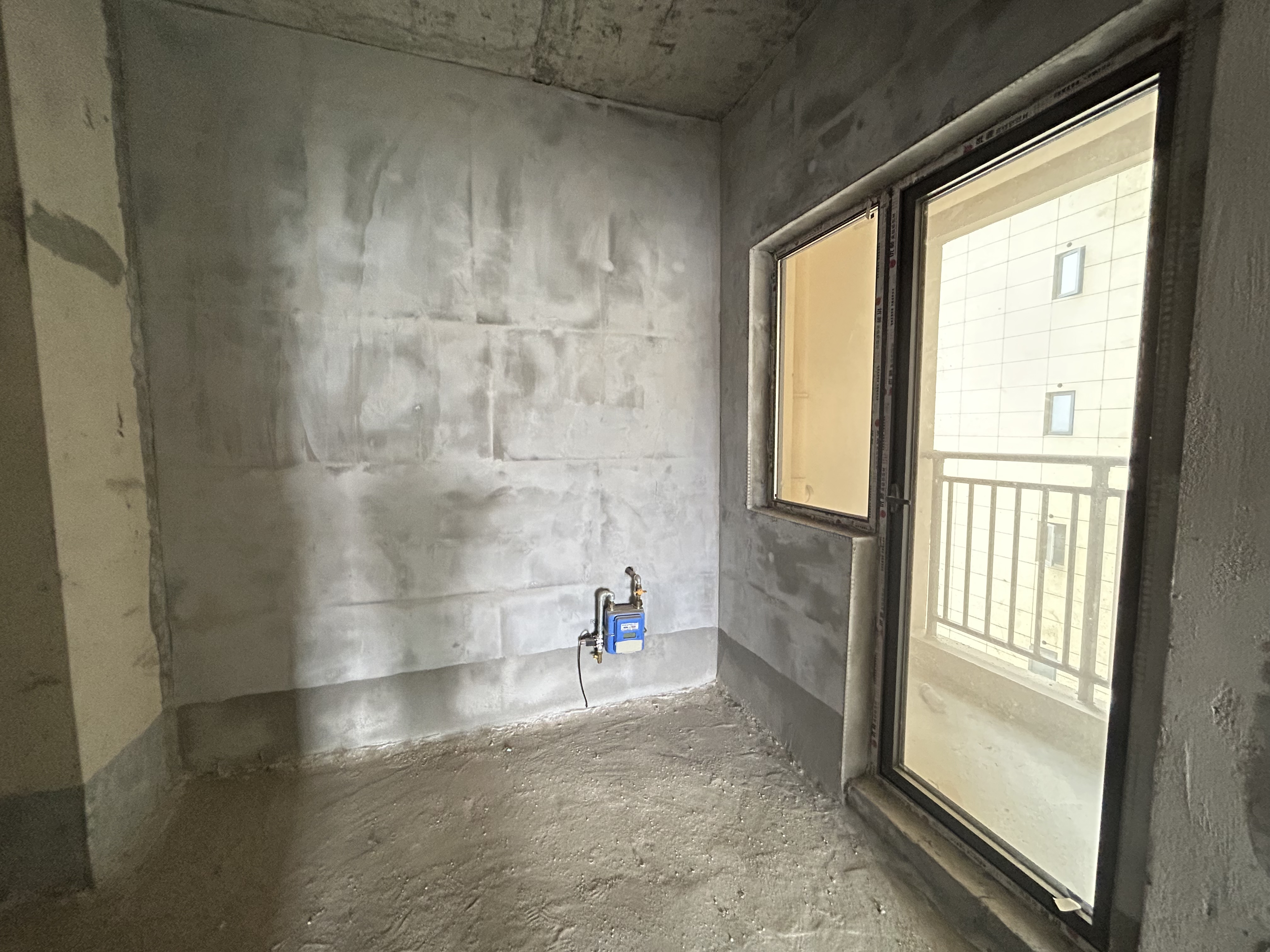 环球毛坯满二中高楼层看房方便