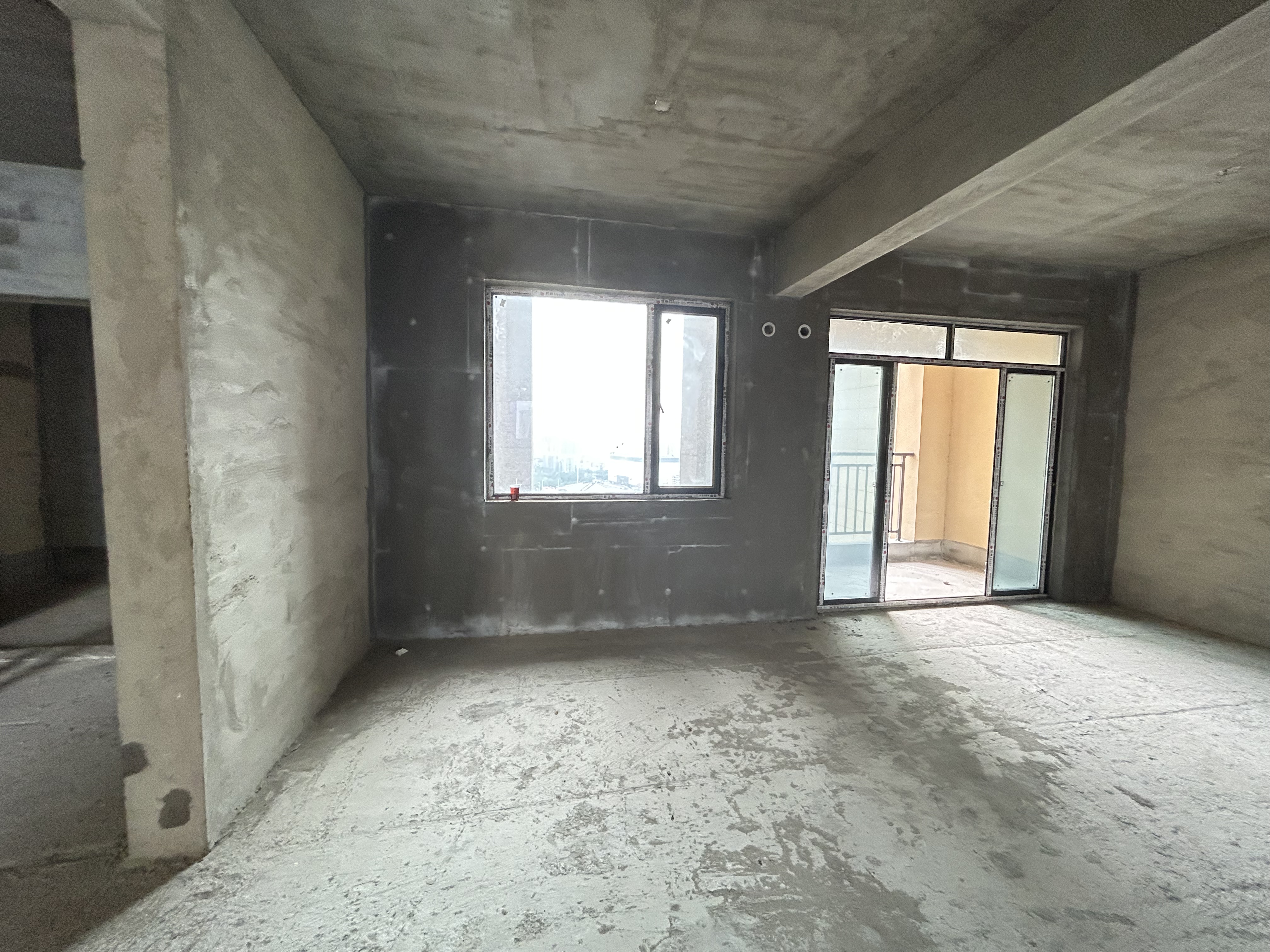 环球毛坯满二中高楼层看房方便