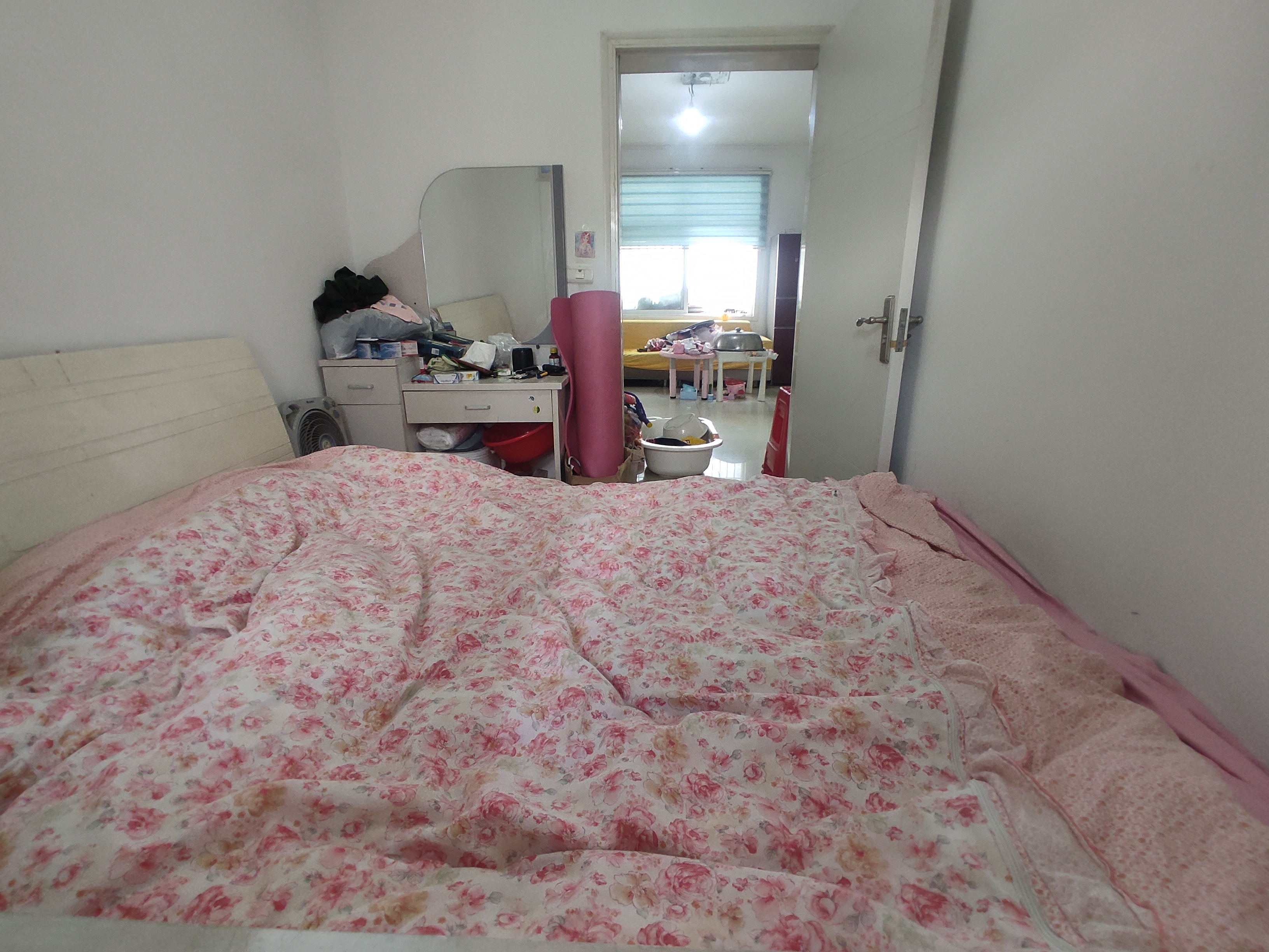 沔阳洲花园.新生街晓雪旁.精装两房边户.证件满二.看房方便