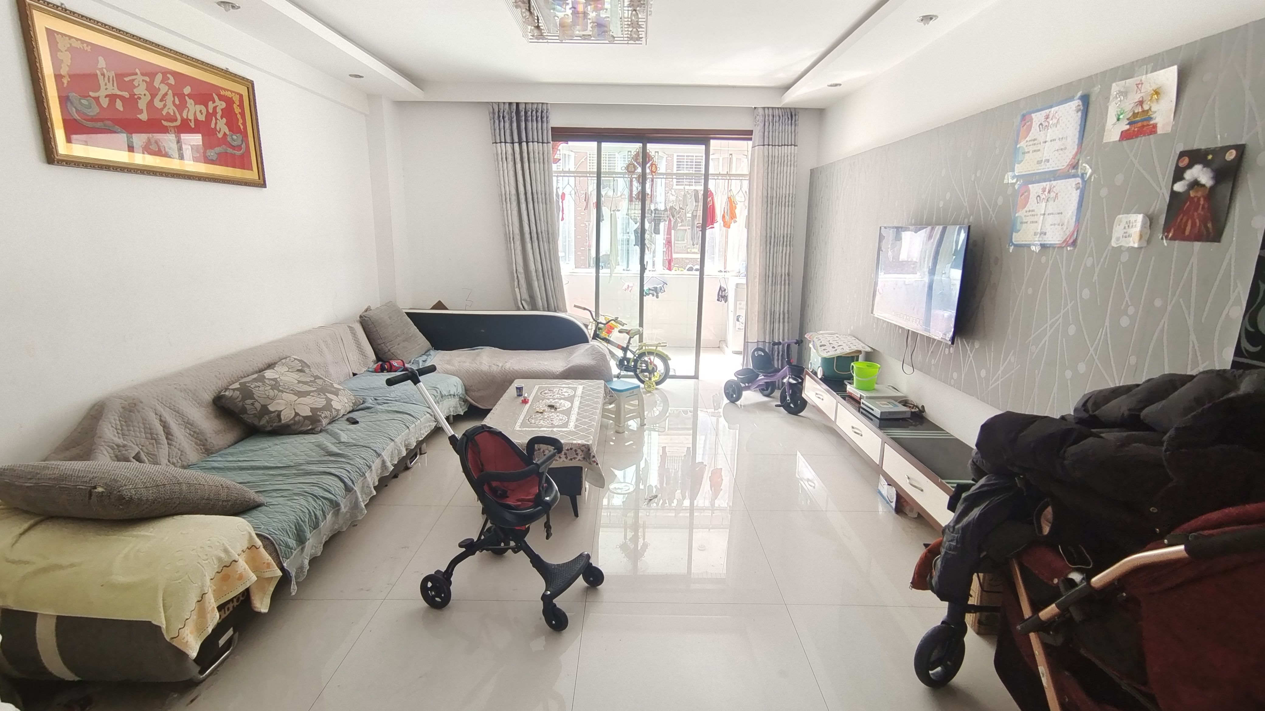 金诚花园可以出租电梯小高层.南北通透双阳台.看房方便.证件在手