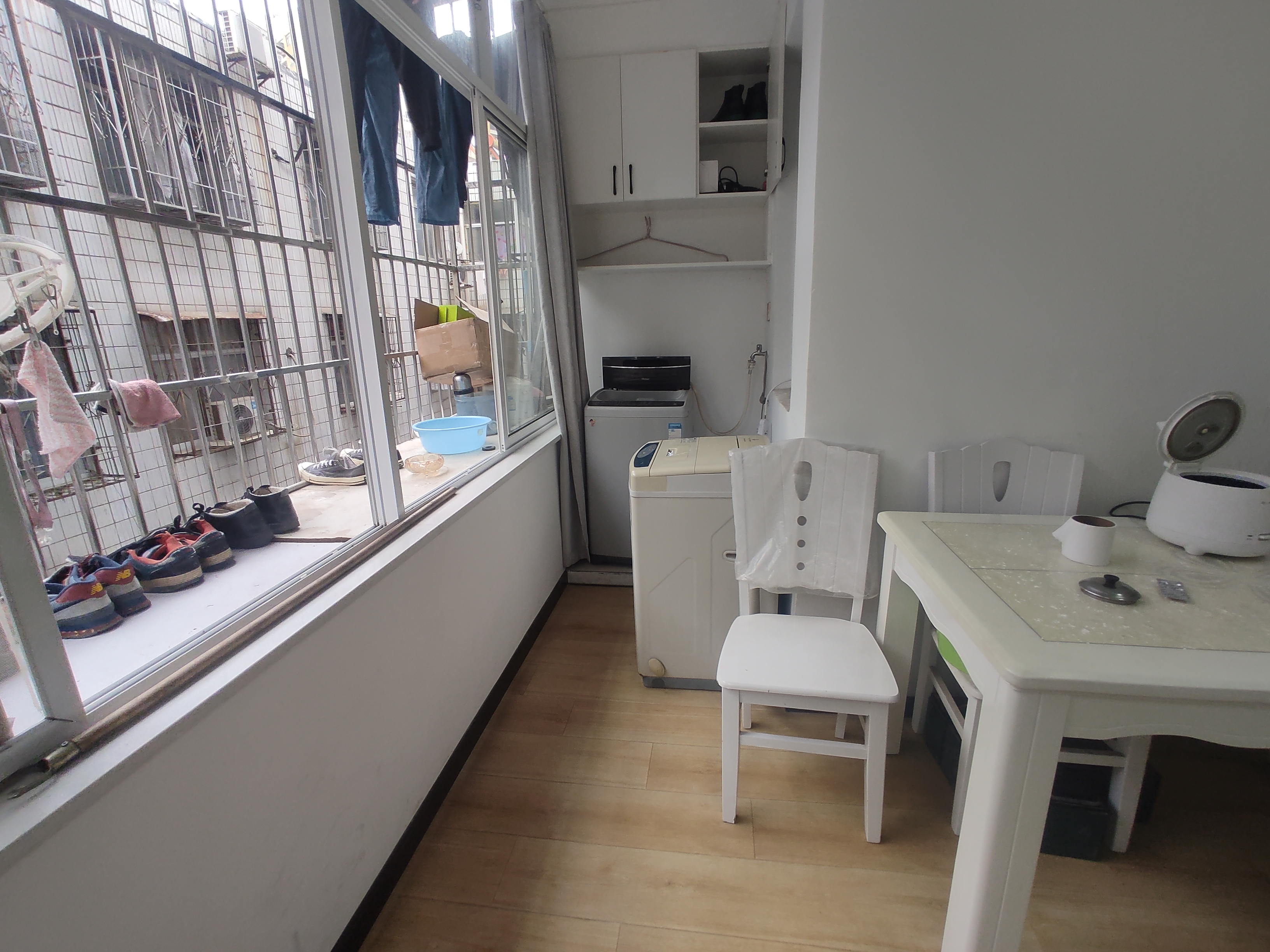 沙嘴供销社.沙嘴菜场旁.房子成色新.证件满二.看房方便