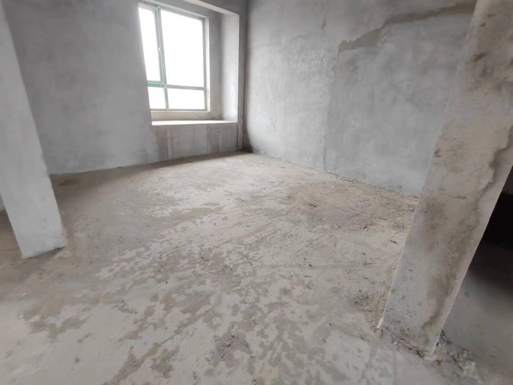 和合国际.毛坯大三房.學曲房.证件满二.看房方便