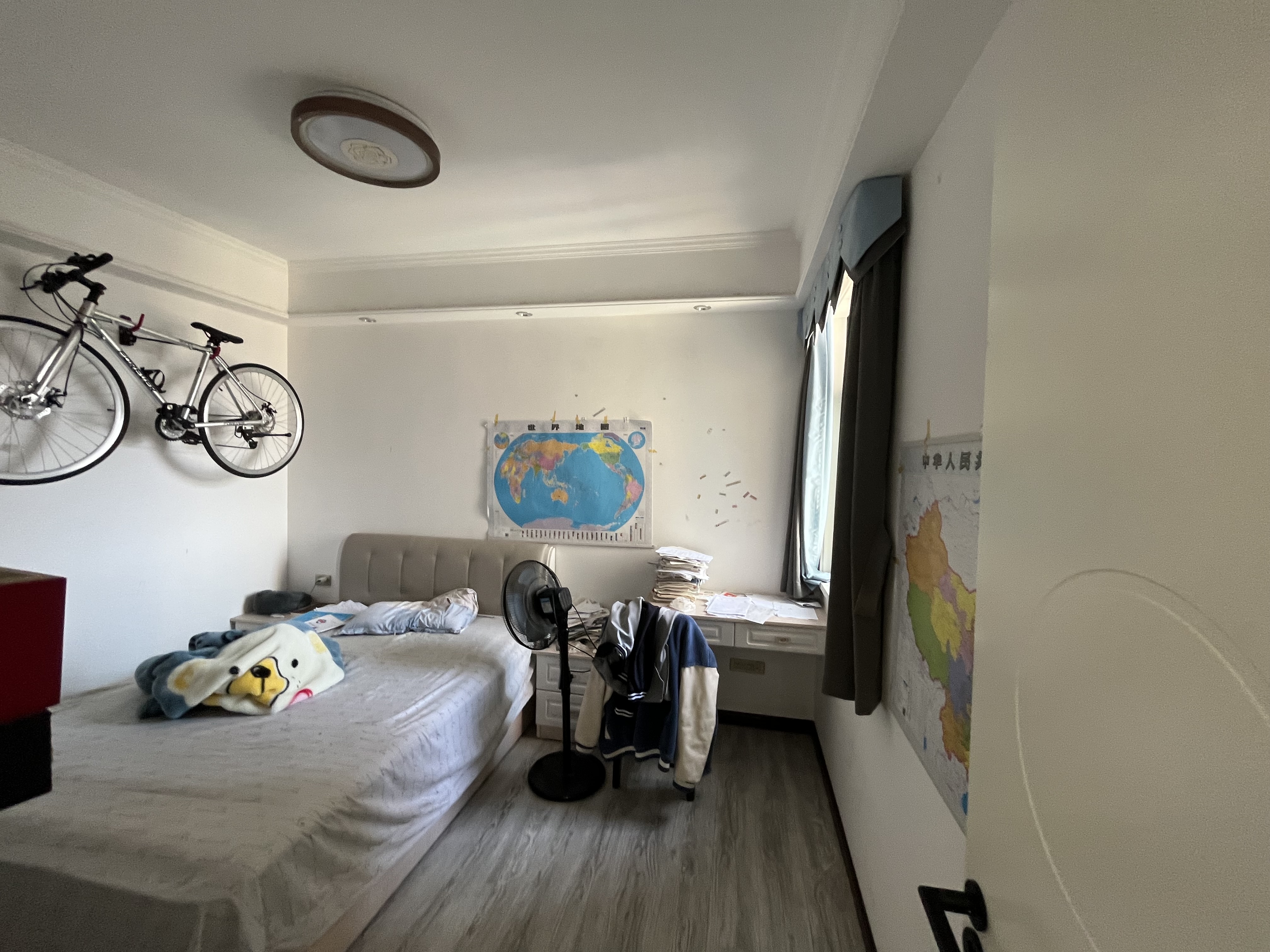 康湾一品精装两房下楼就是薛晓屋里成色新