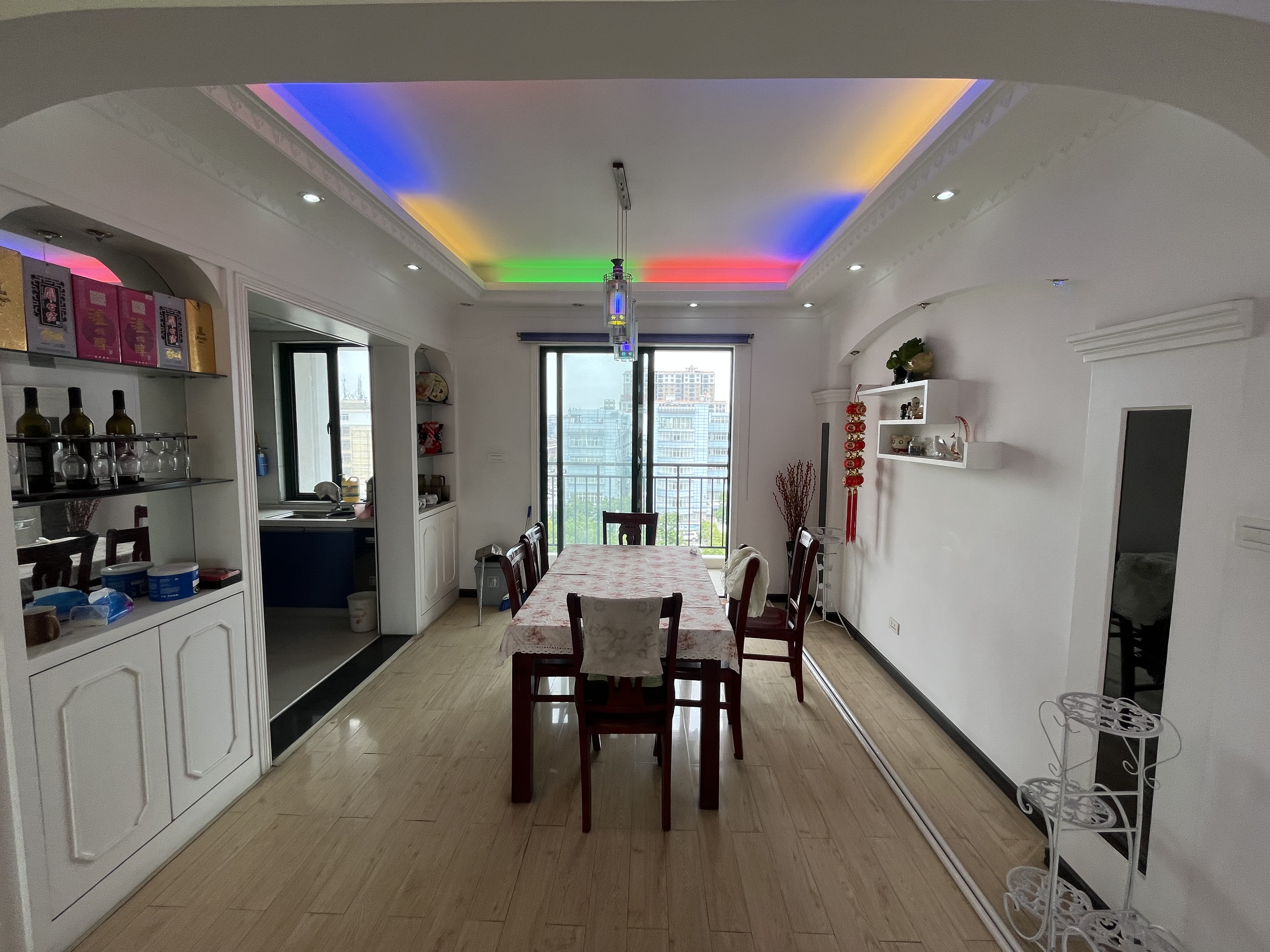 德政园香香榭里步梯复式楼买一送一.精装成色新.看房方便