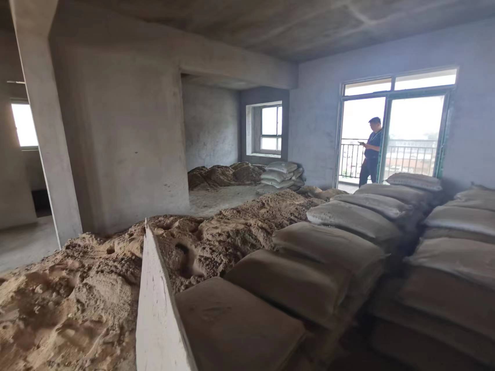 水云间电梯三房中高楼层采光可以