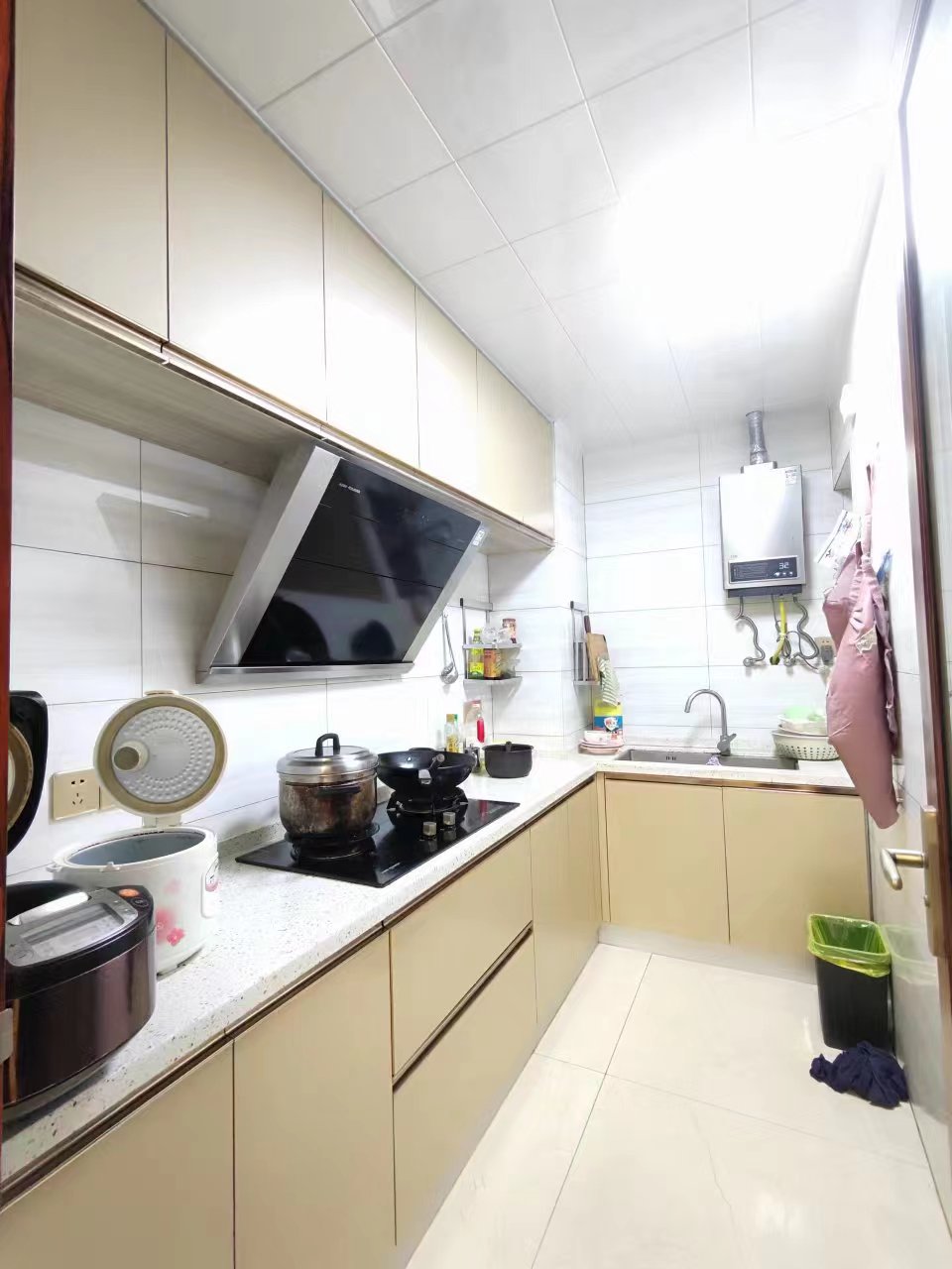 满庭春精装小三房拎包即住满二