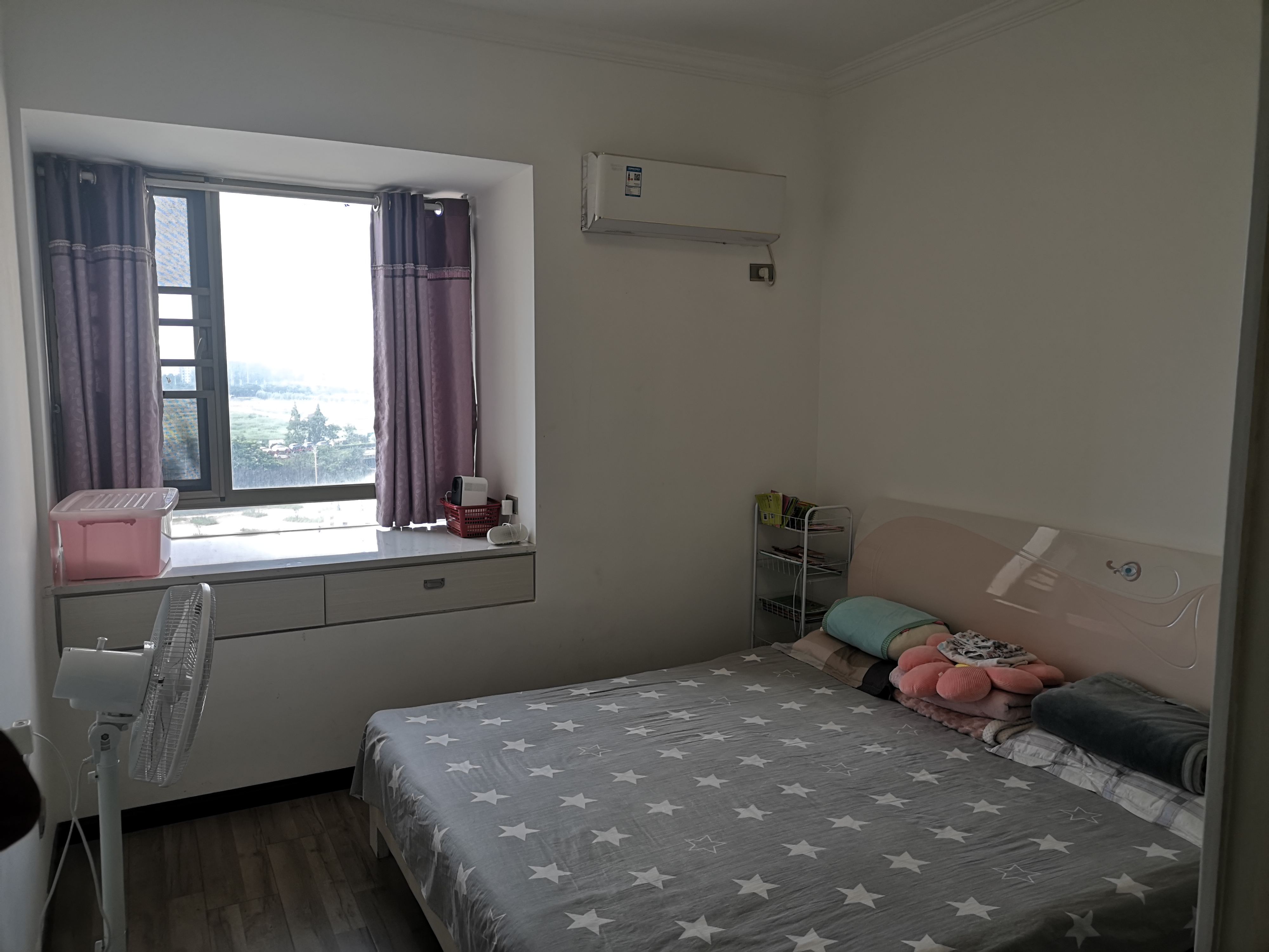 南国明珠 边户大三房 精装 满二 户型好