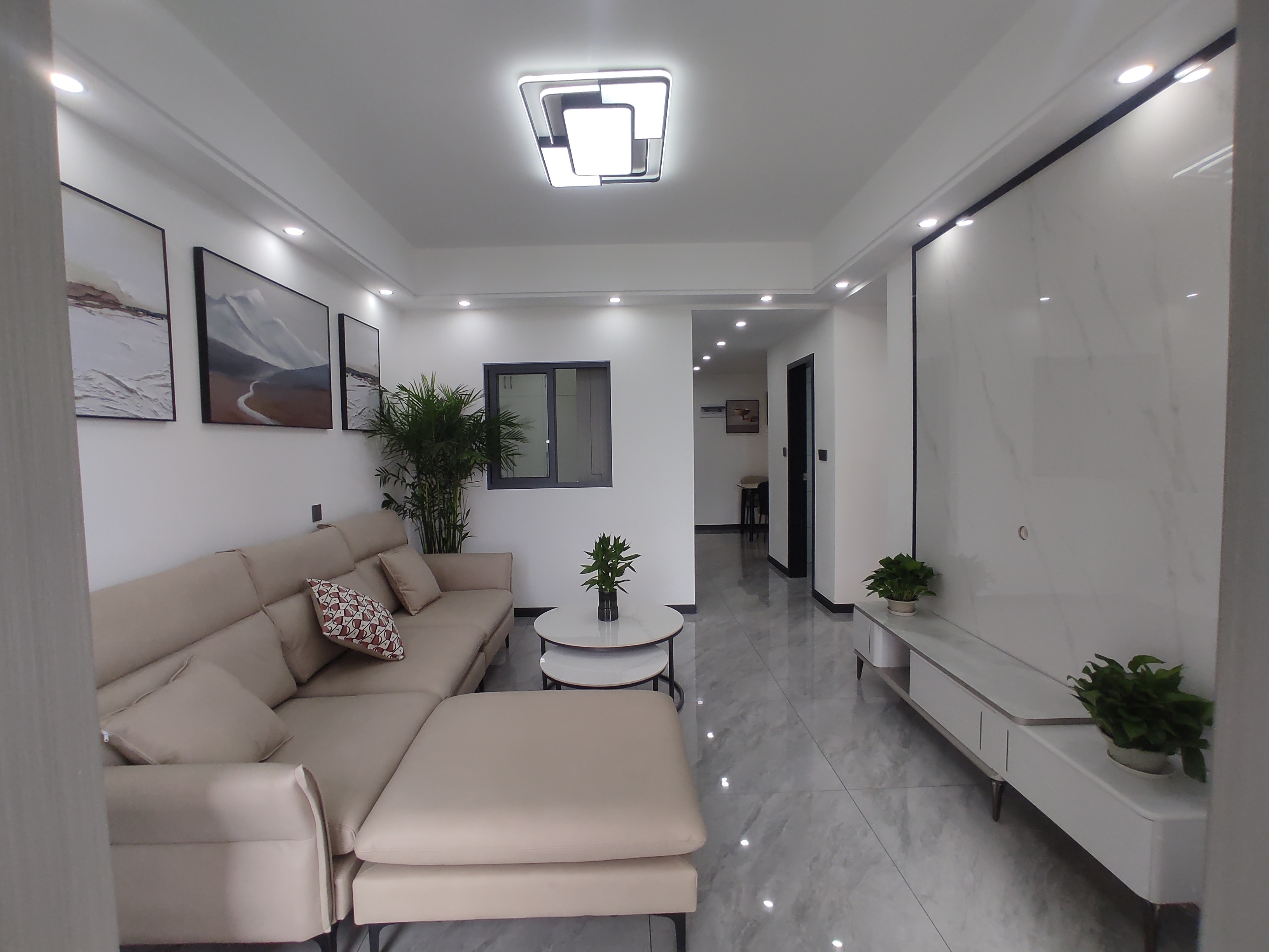 紫润尚城.全新装修三房.证件满二.看房有钥匙