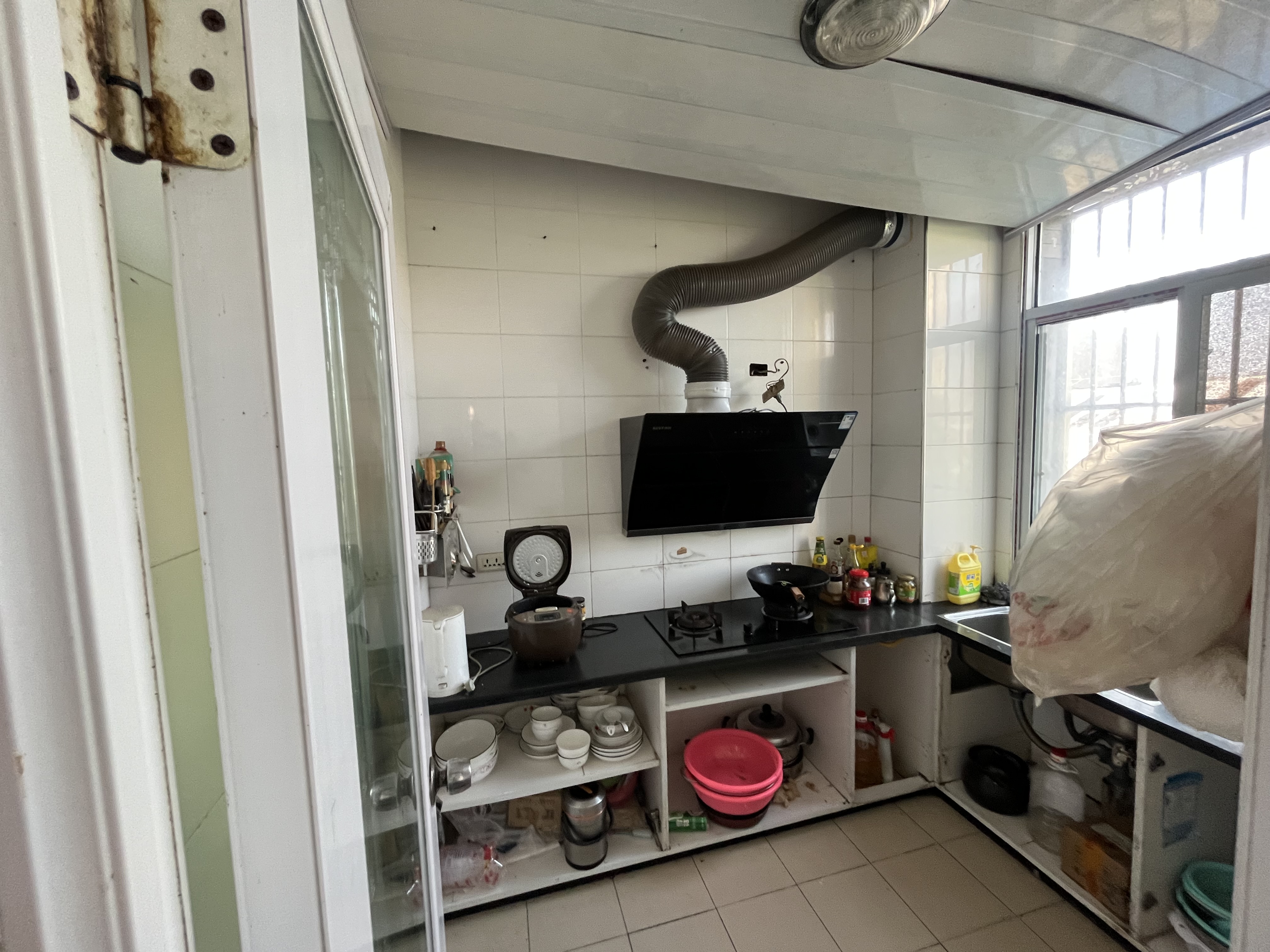 怡景花园沃尔玛旁精装两房步梯好楼层看房方便