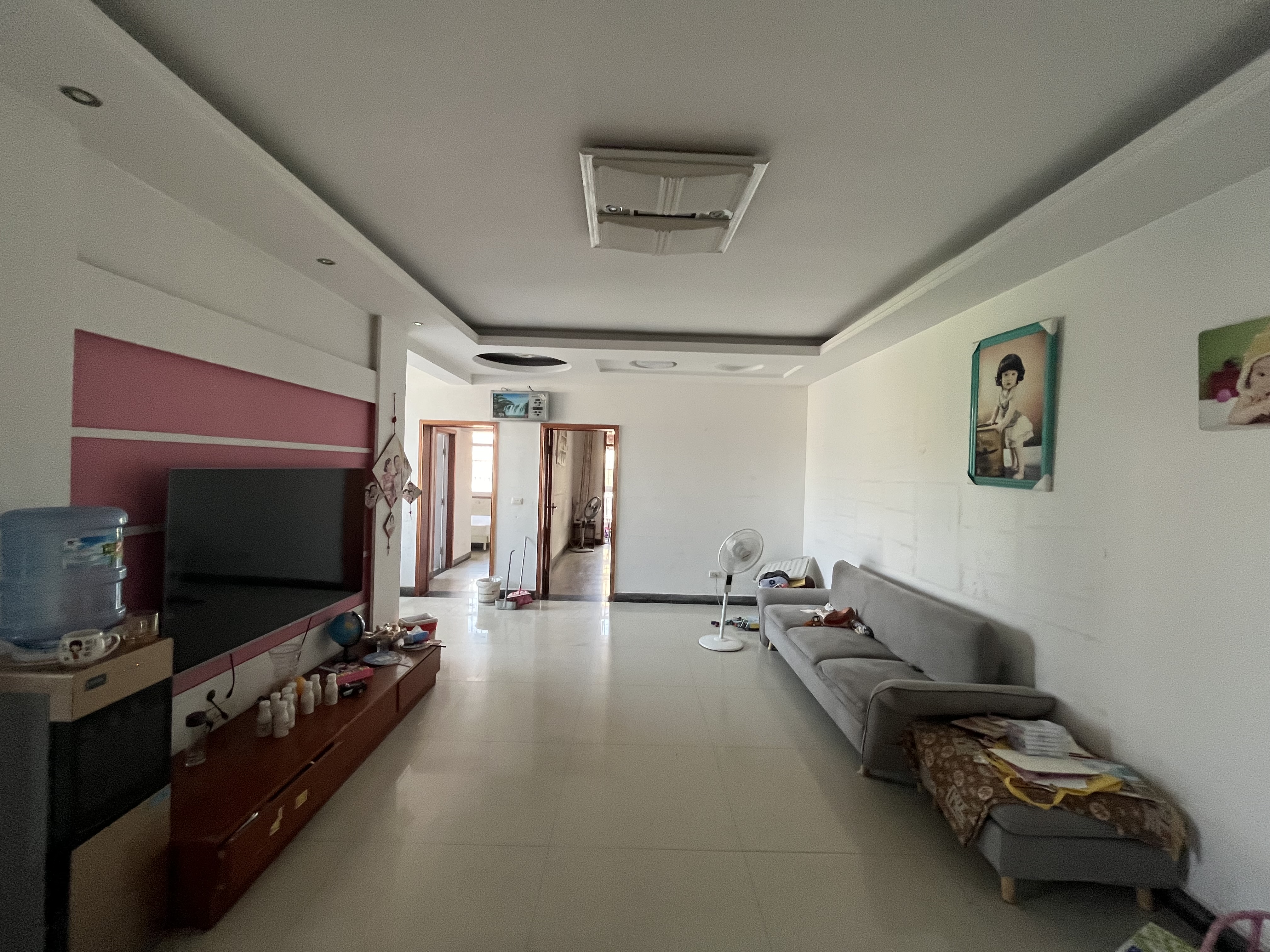 怡景花园 沃尔玛旁 精装两房 步梯好楼层 看房方便