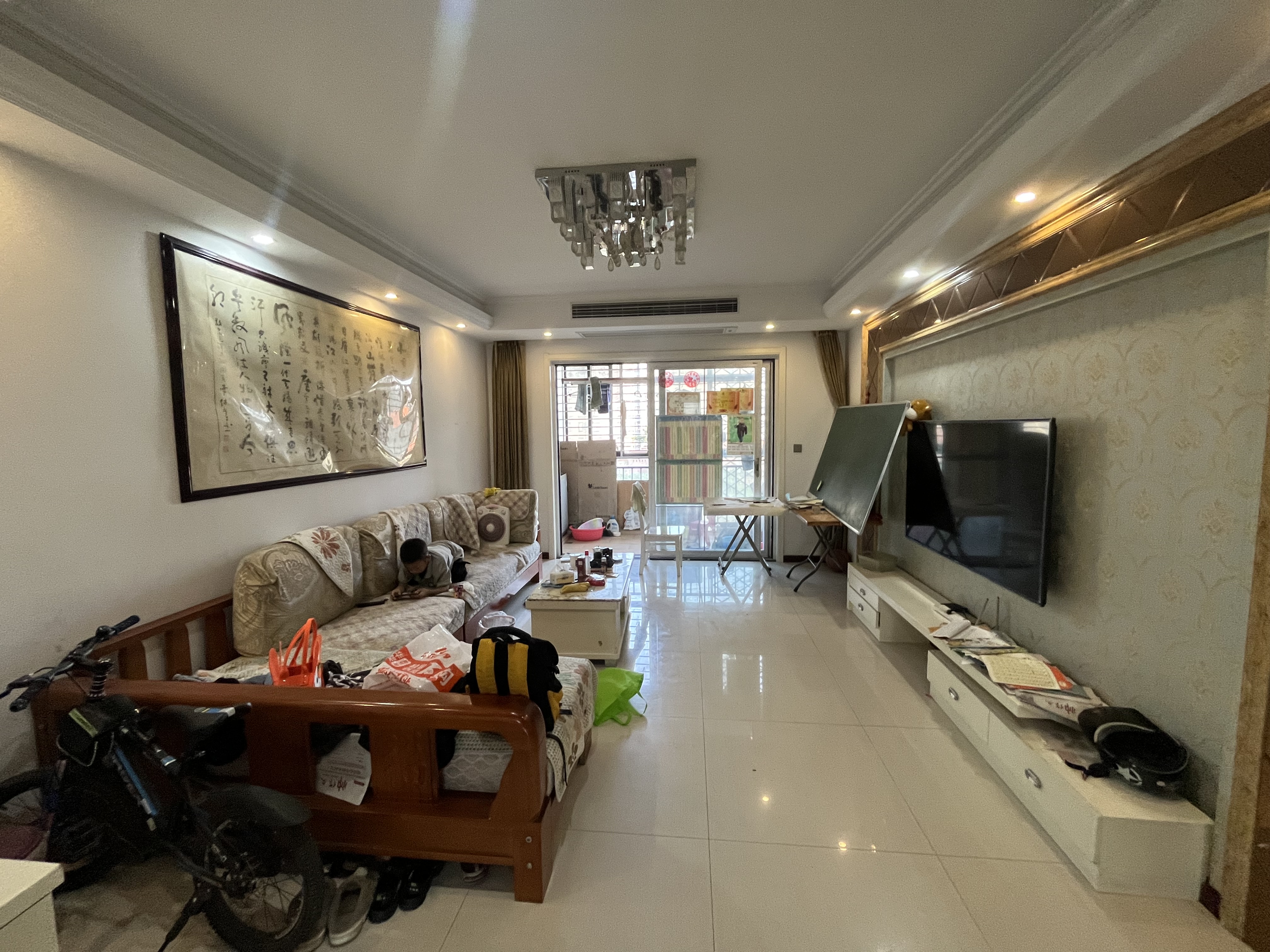 水云间 小高层 精装三房带楼台 看房方便