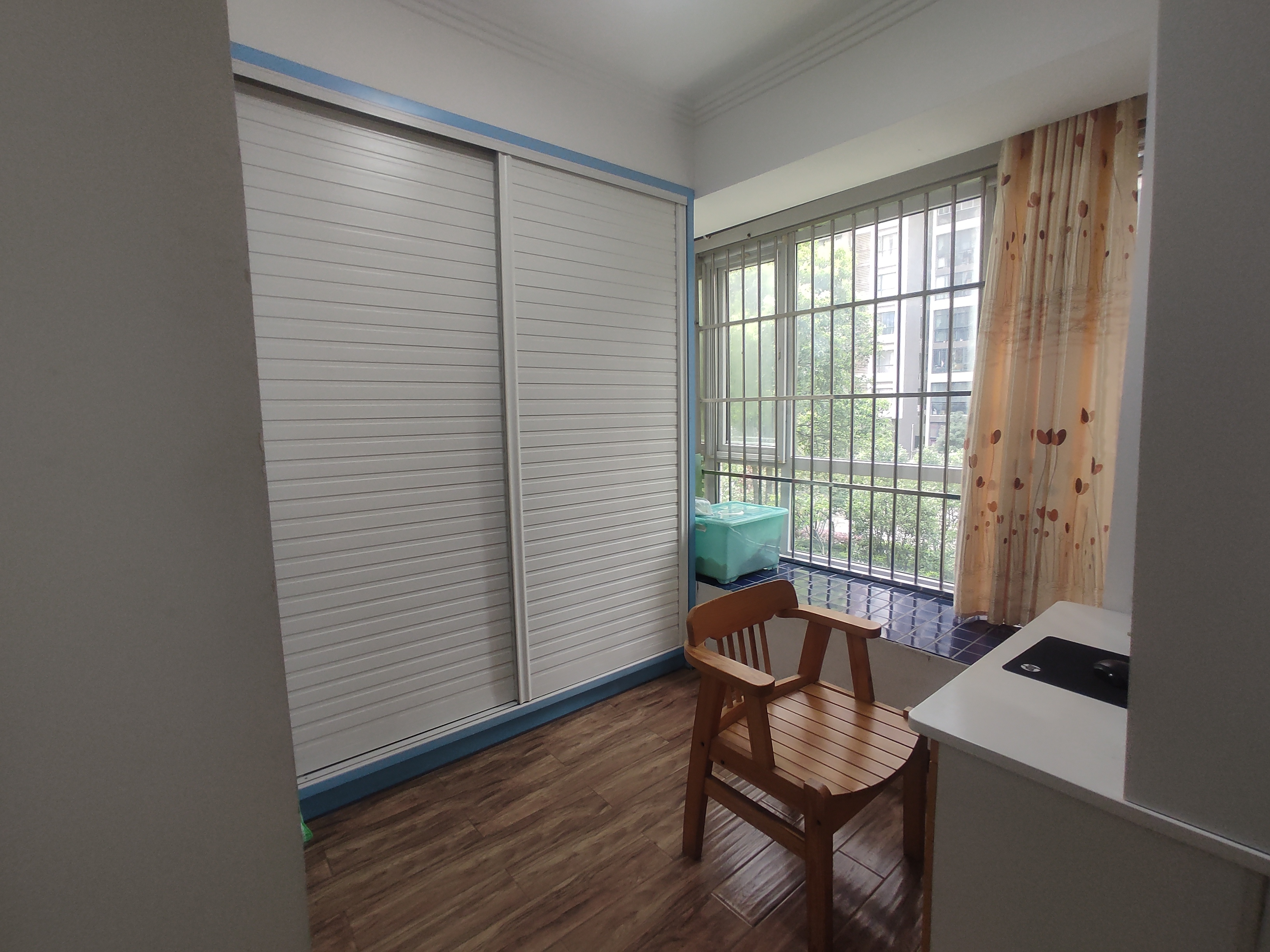 和合国际.精装四房.还送路户花园.证件满二.看房方便