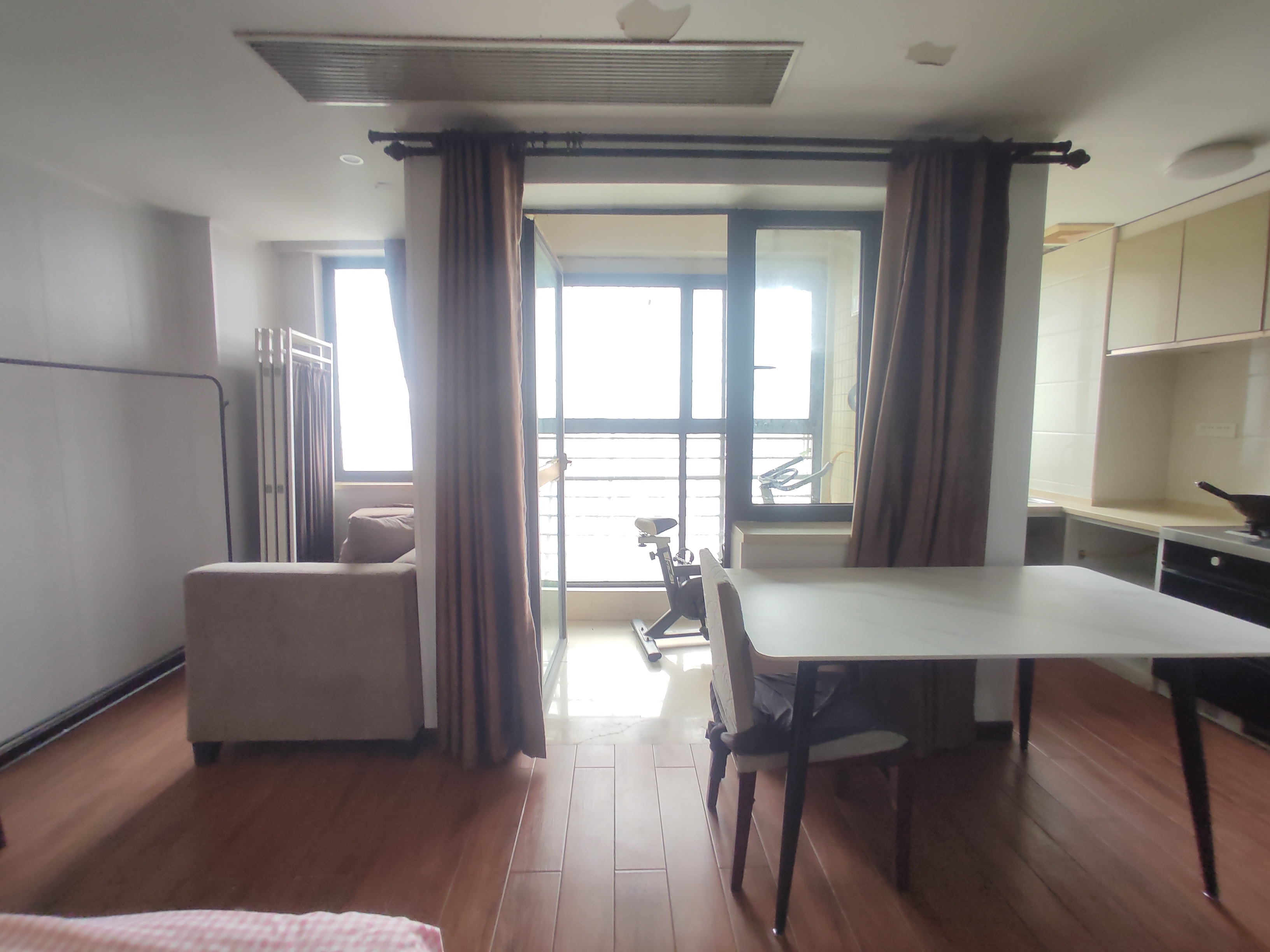 凯宾斯御景名邸.三医院旁精装小户型证件满二