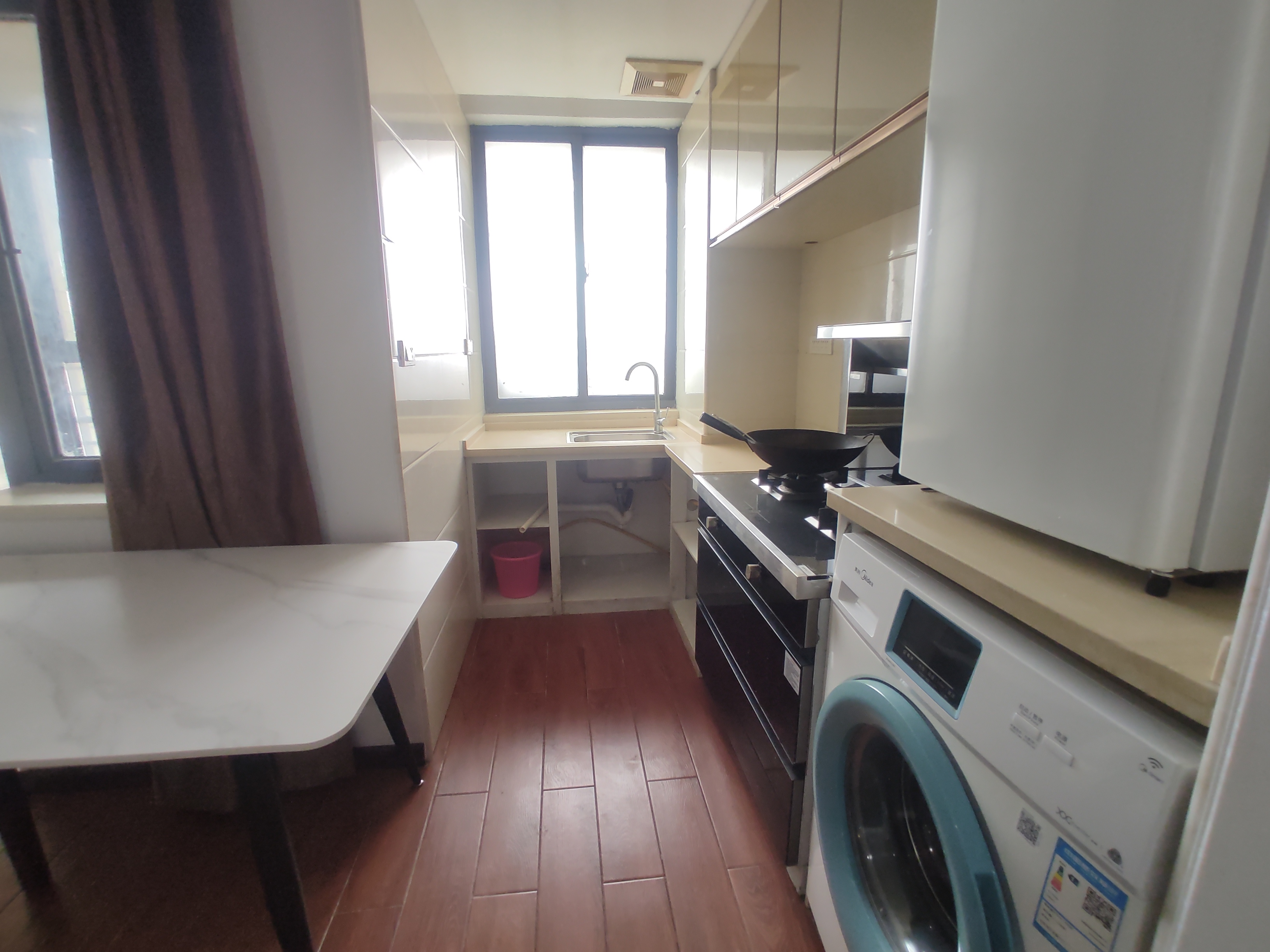 凯宾斯御景名邸.三医院旁精装小户型证件满二