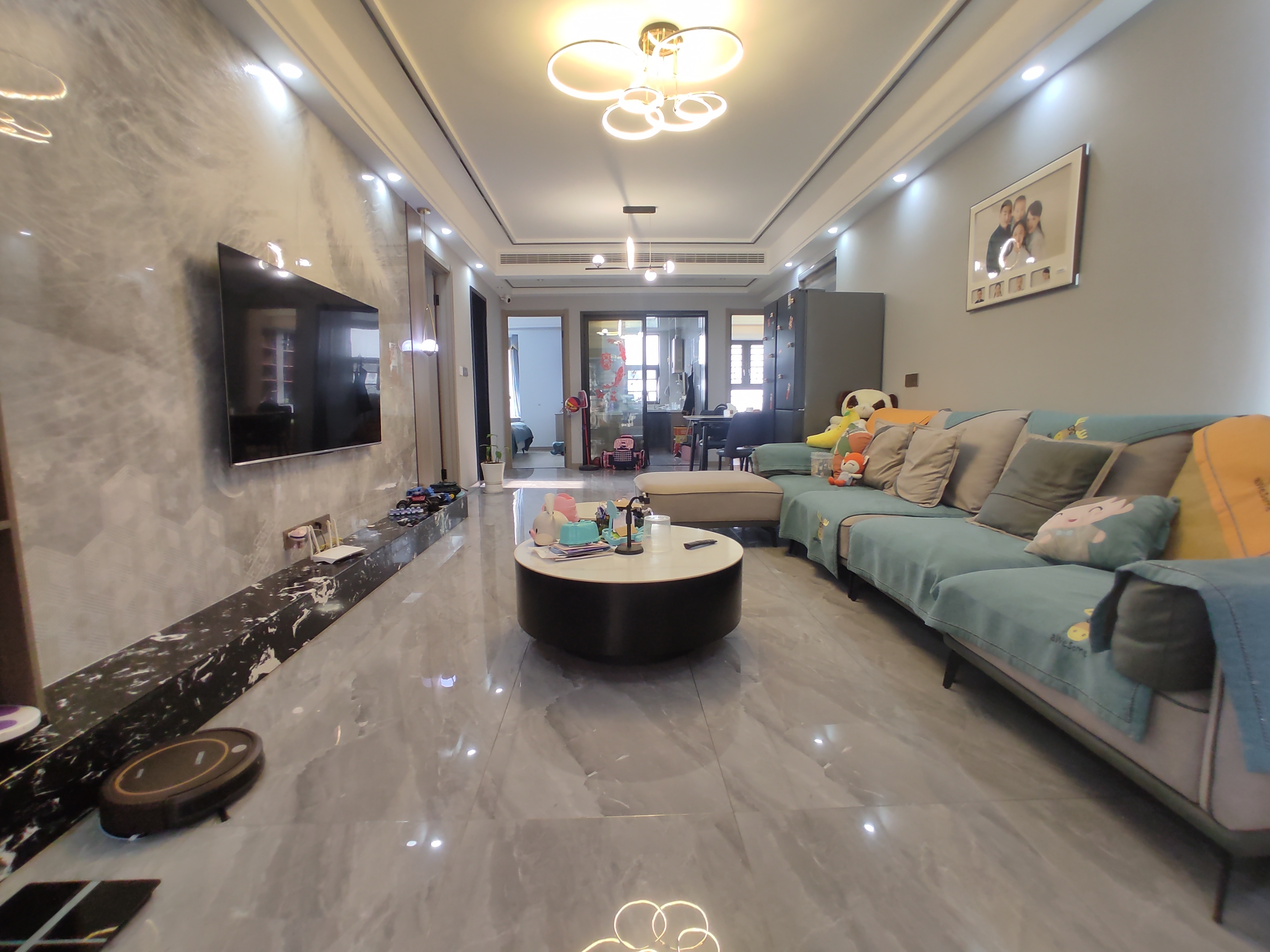 学府名都.全屋品牌装修大三房.南北通透.证件满二.看房方便