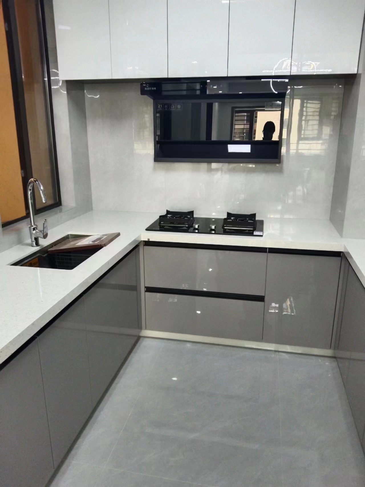 荣怀荣怀极地世家.精装大三房.业主诚意出租