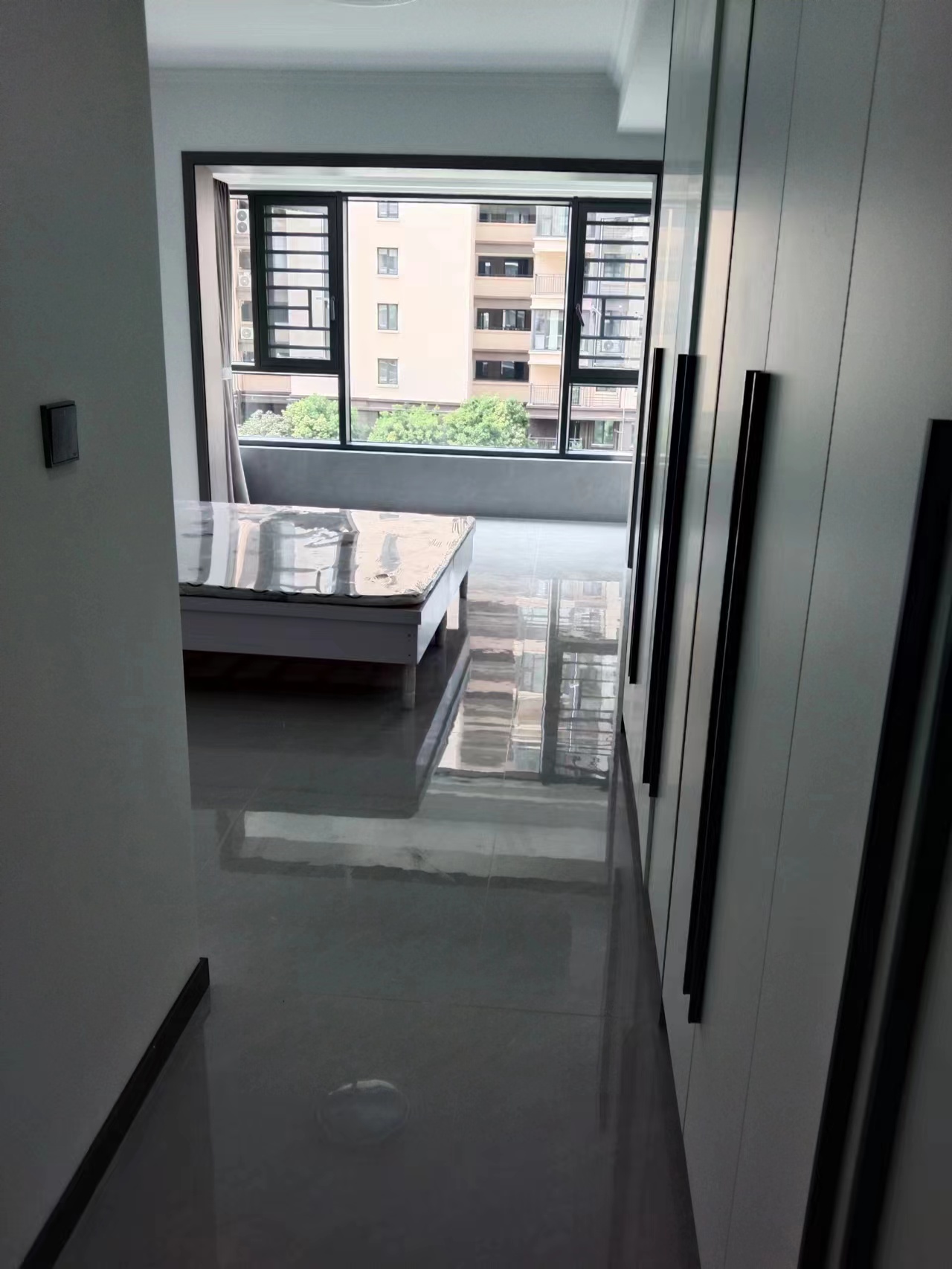 荣怀荣怀极地世家.精装大三房.业主诚意出租