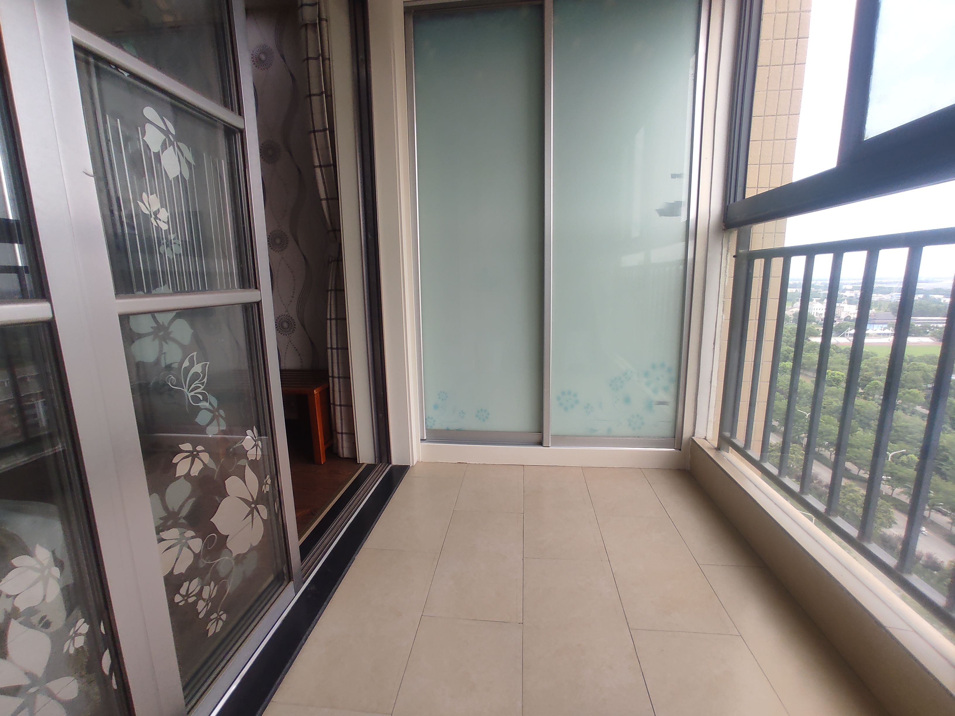 翰林公馆.精装四房.证件满二.中间楼层.钥匙看房