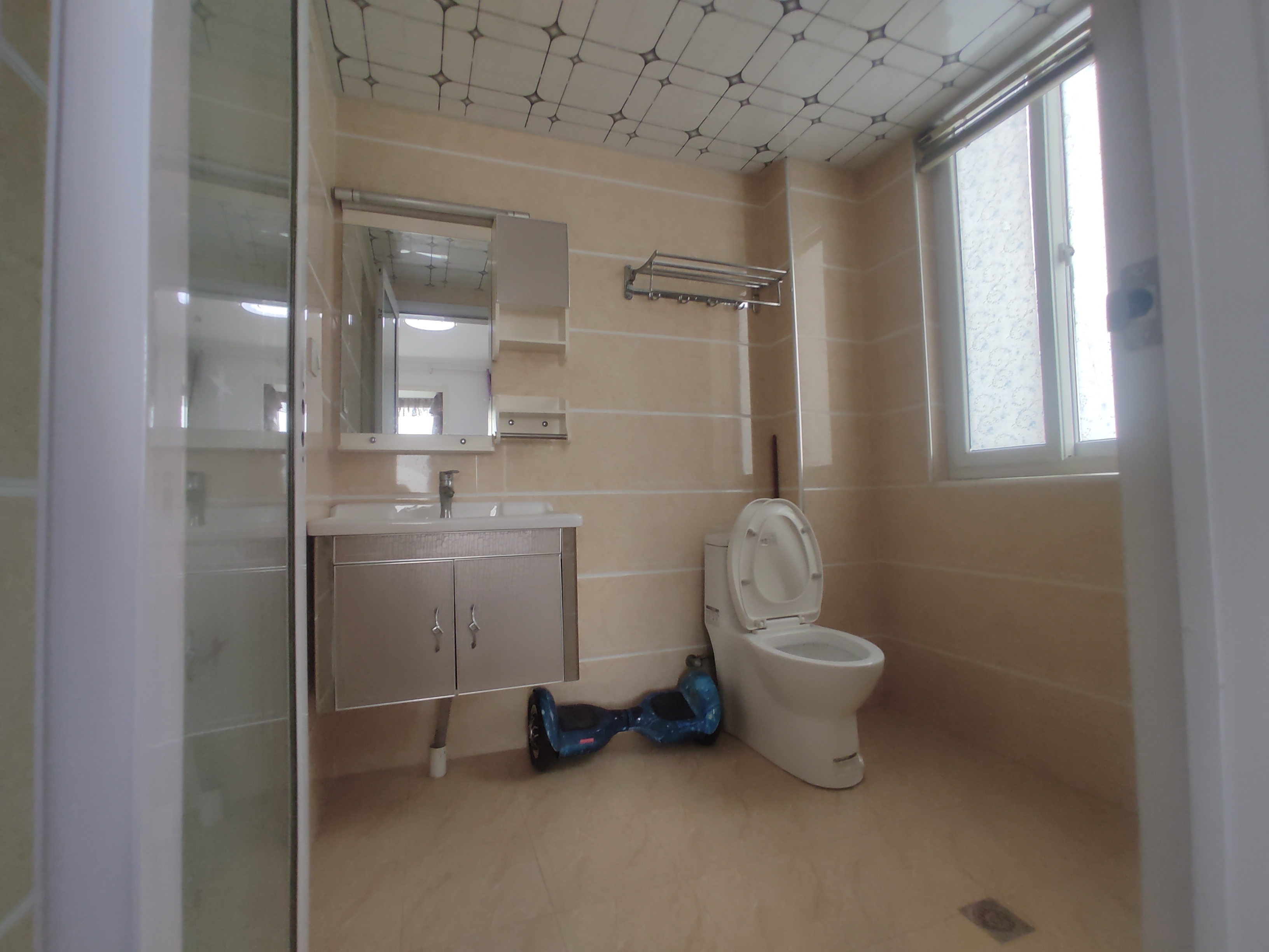 翰林公馆.精装四房.证件满二.中间楼层.钥匙看房