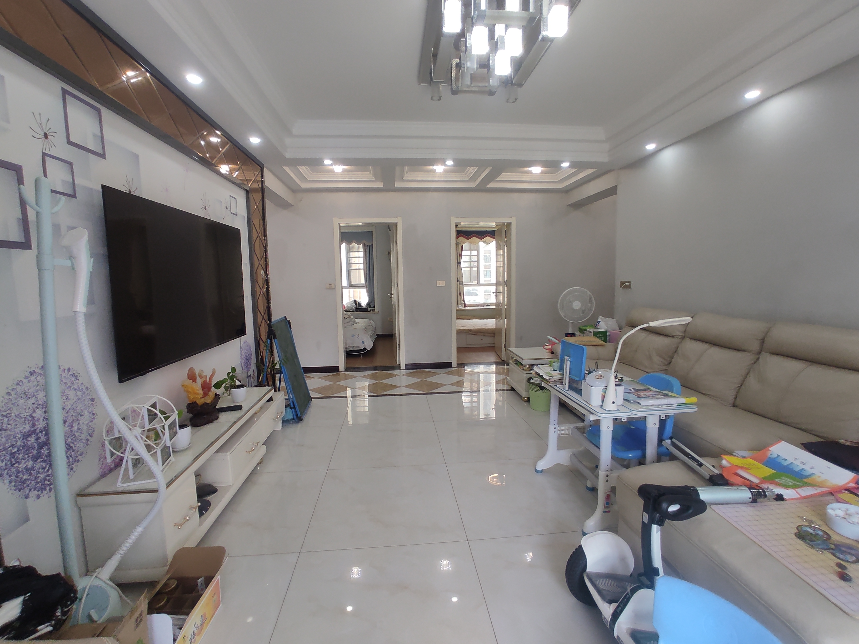 和合国际.精装三房.房子成色新.证件满二.看房方便