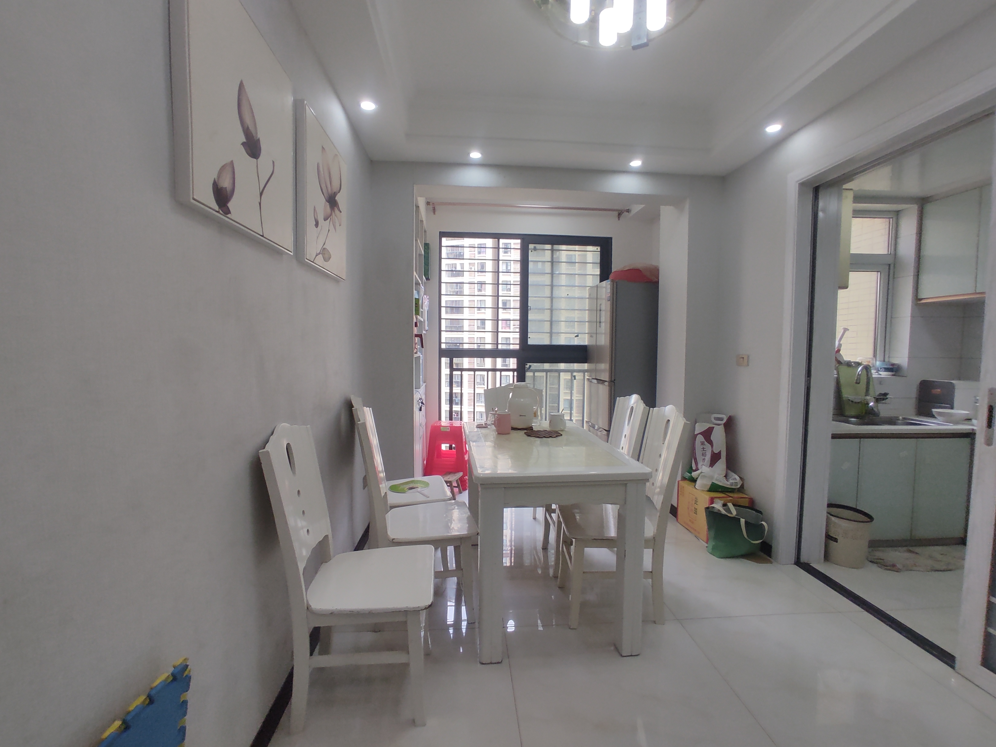 和合国际.精装三房.房子成色新.证件满二.看房方便